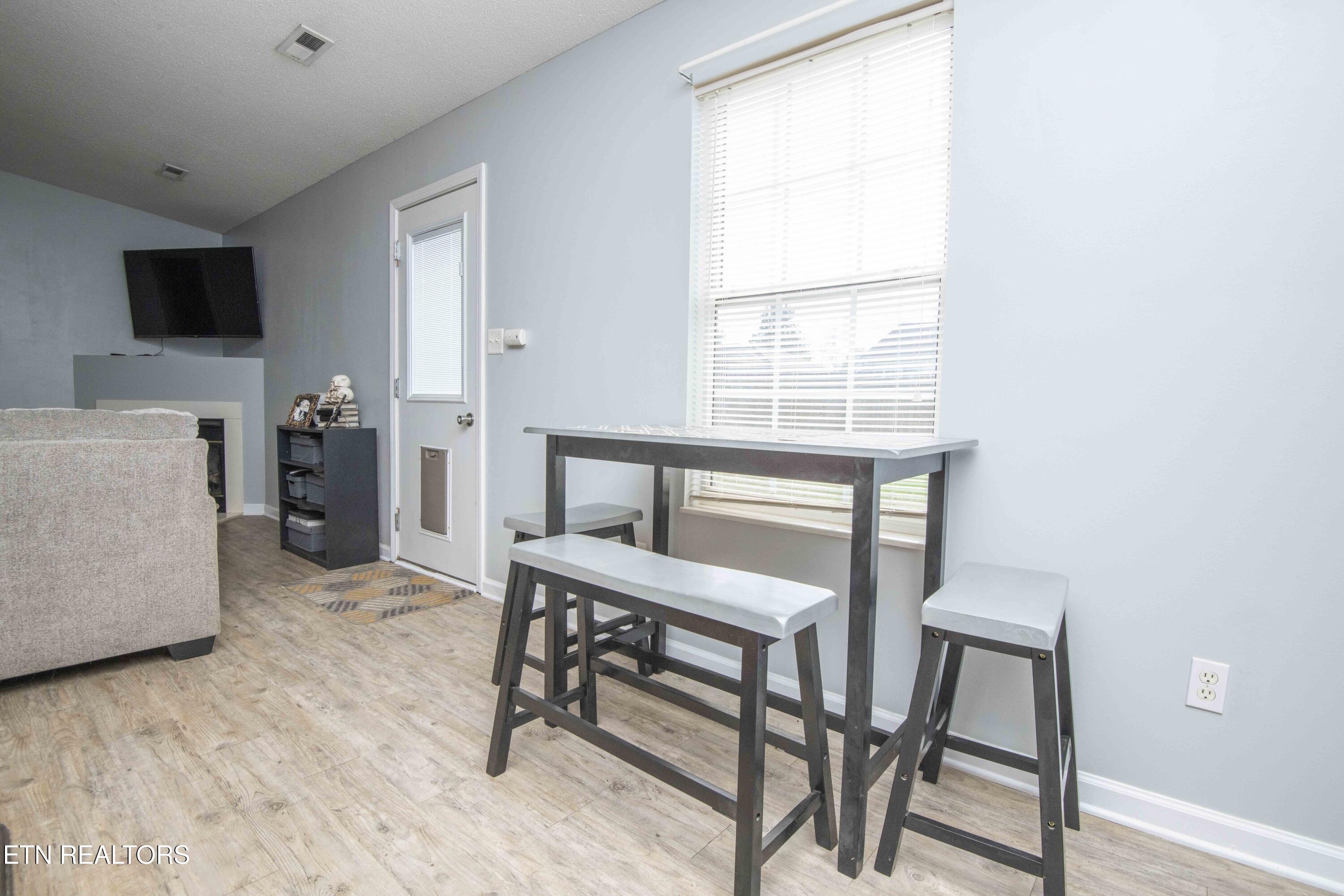 7532 Gary White Road Corryton TN 37721