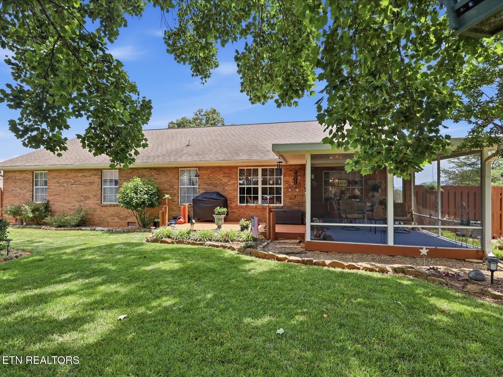 421 Sweet Briar Drive Maryville TN 37804