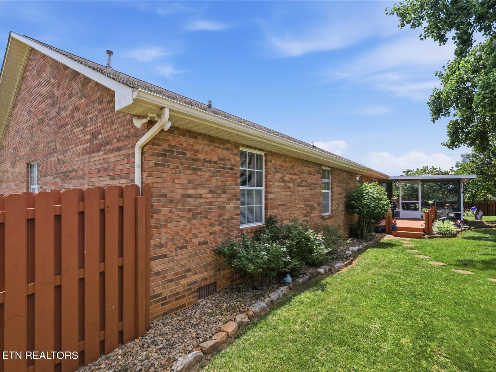 421 Sweet Briar Drive Maryville TN 37804