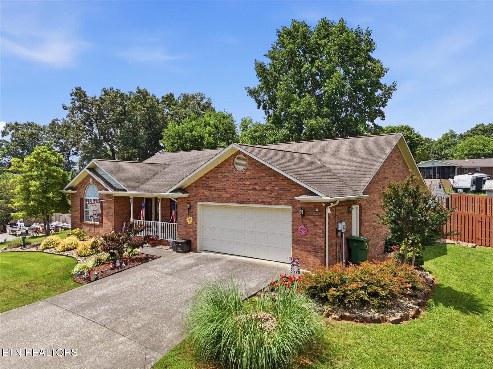 421 Sweet Briar Drive Maryville TN 37804
