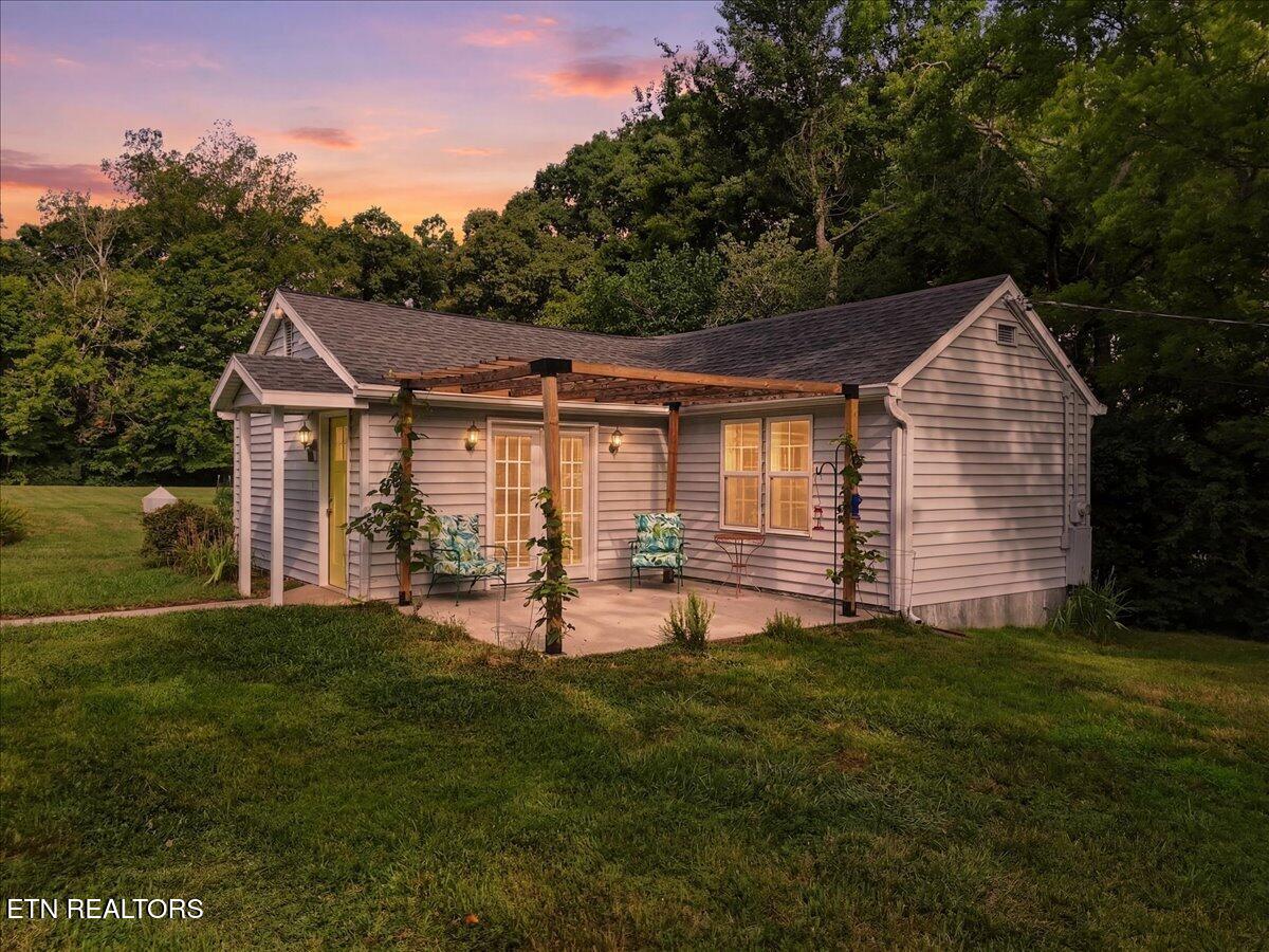 144 County Farm Road Friendsville TN 37737