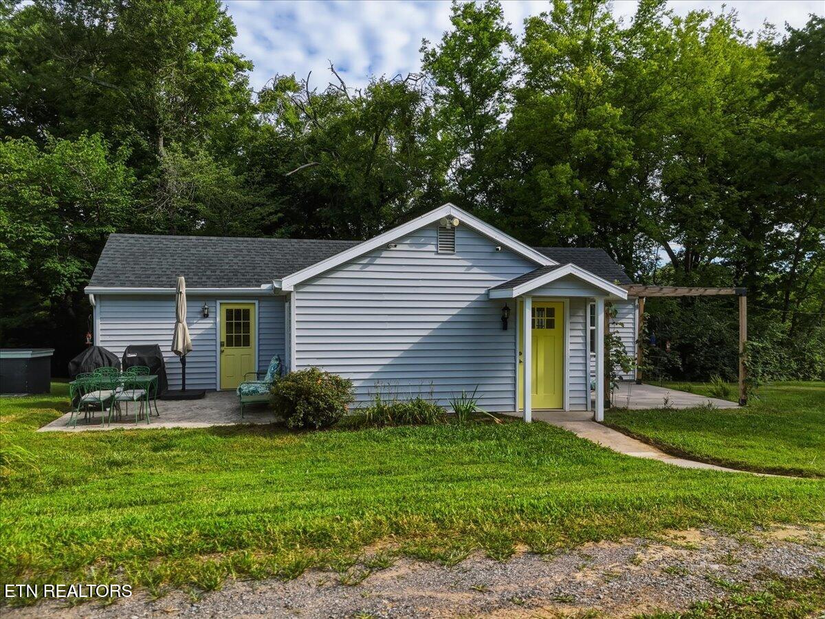144 County Farm Road Friendsville TN 37737