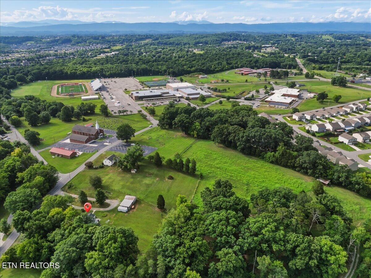 144 County Farm Road Friendsville TN 37737