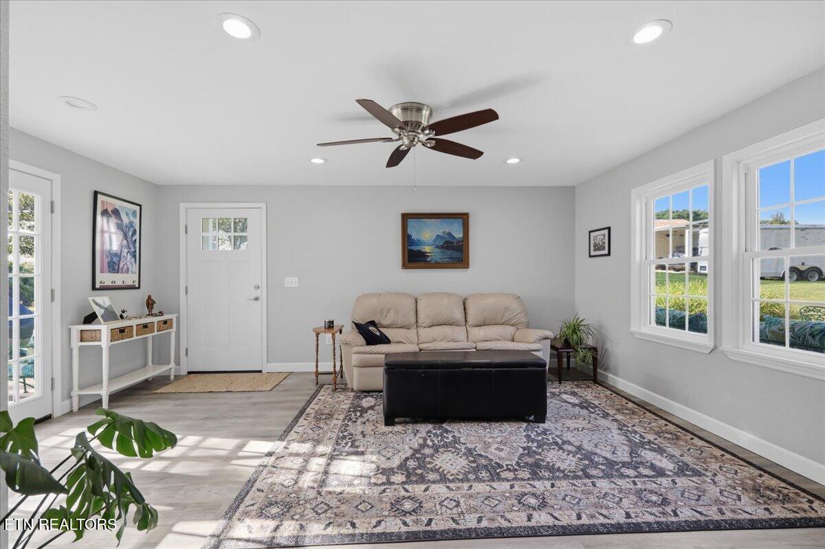 144 County Farm Road Friendsville TN 37737