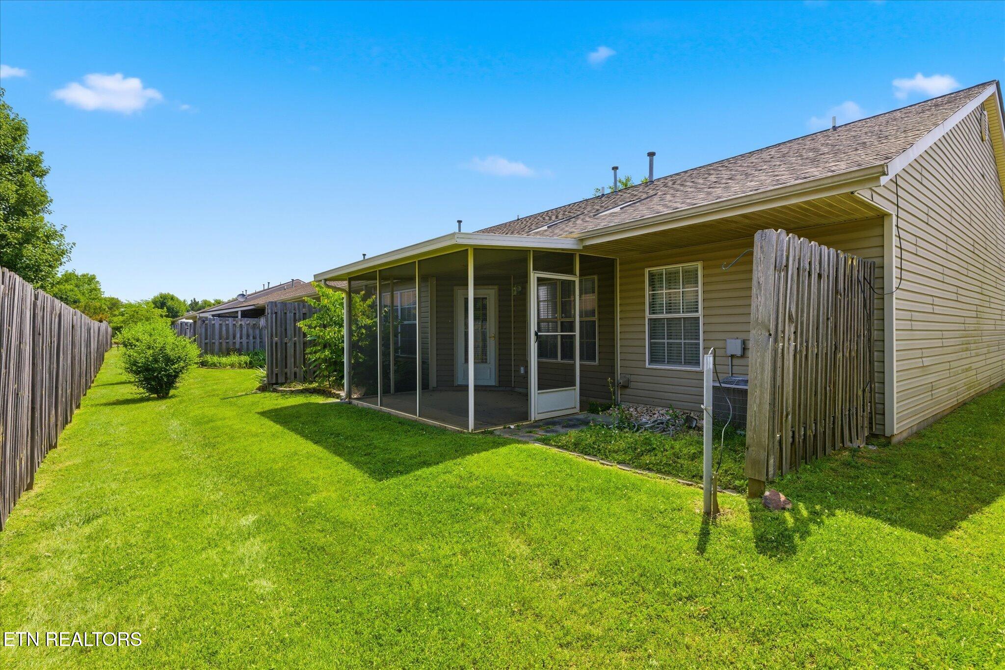 10021 Gate Post Way Knoxville TN 37931