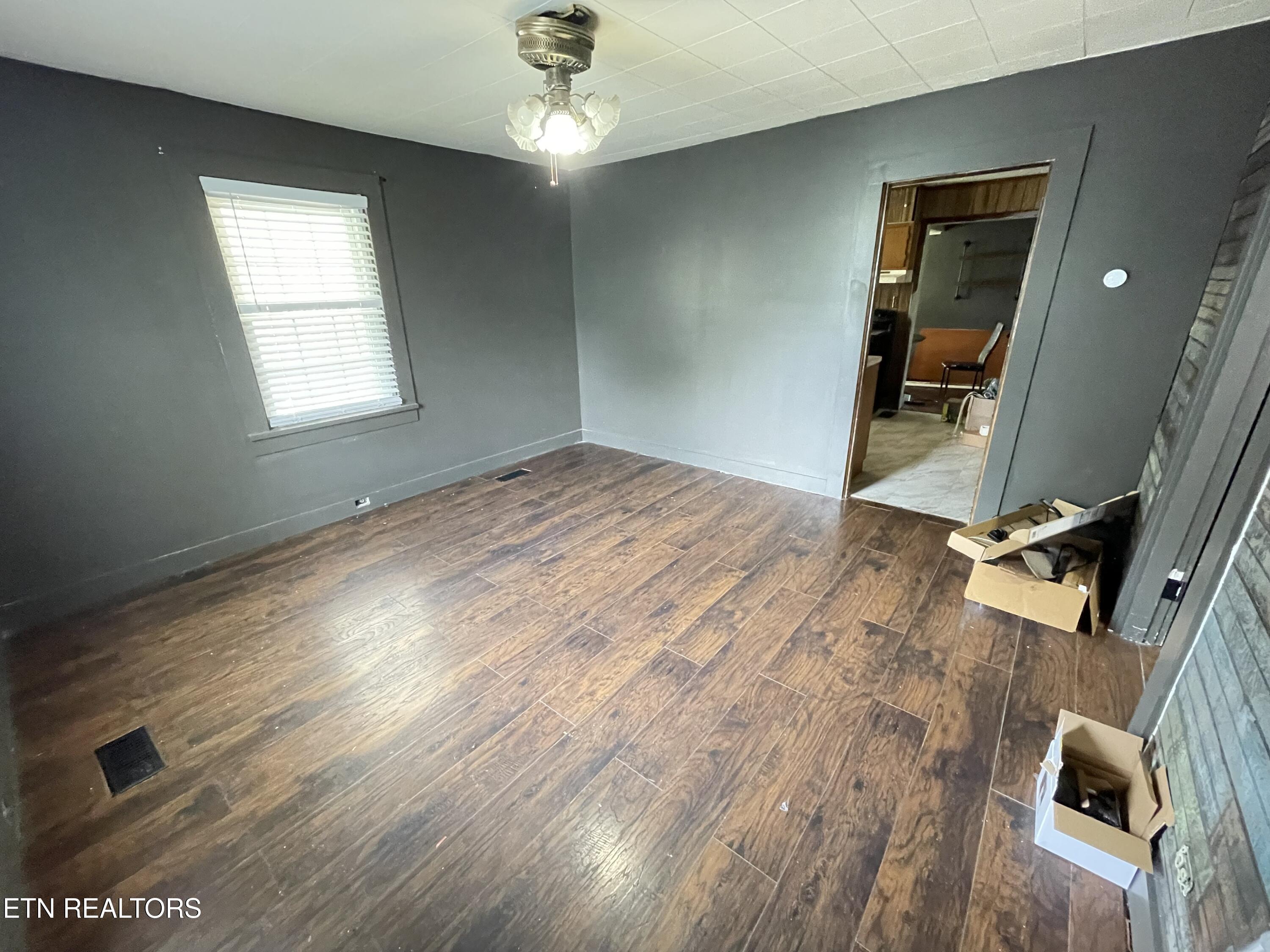 2415 Brown Avenue Knoxville TN 37917