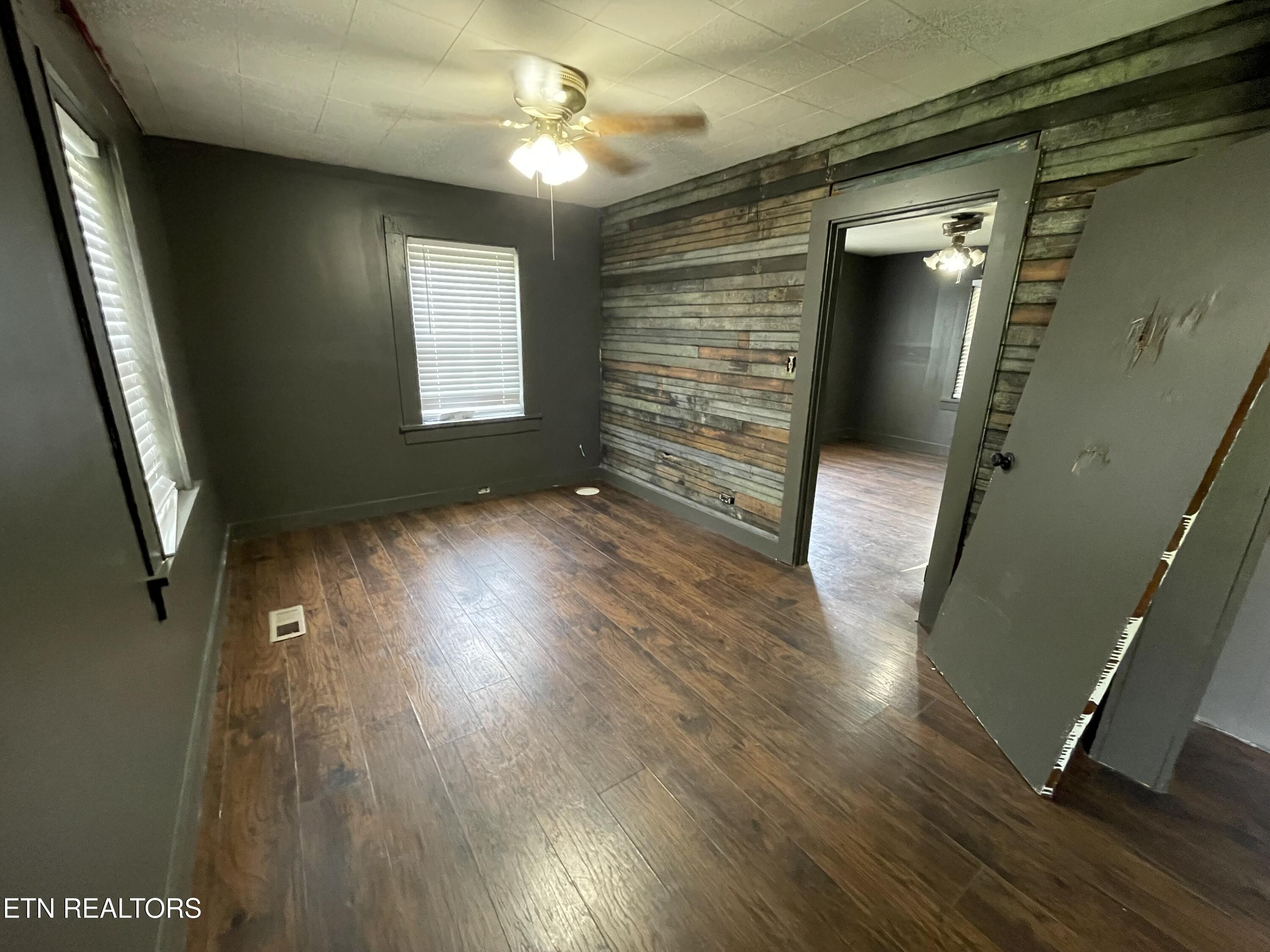 2415 Brown Avenue Knoxville TN 37917
