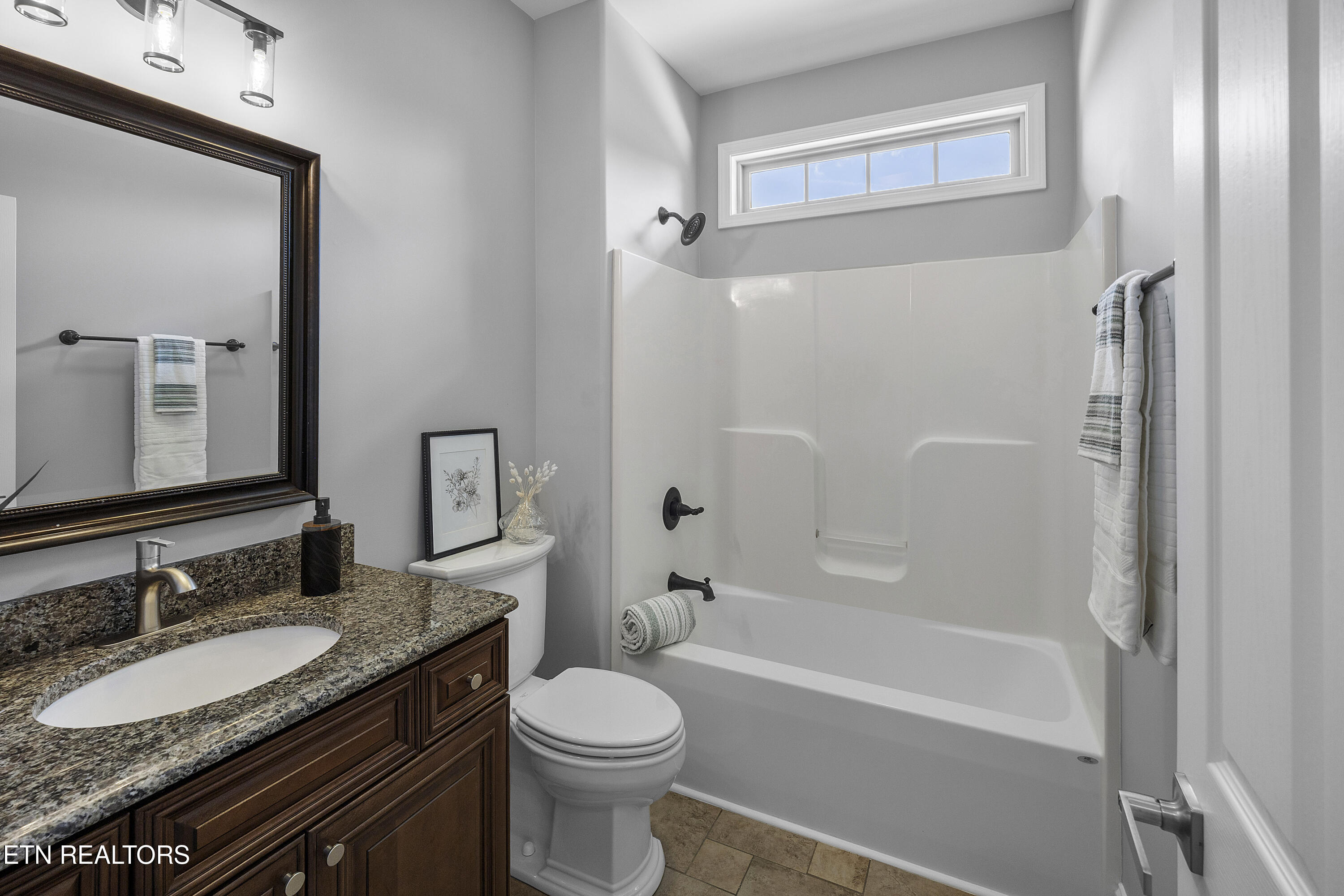 417 Londonderry Lane Maryville TN 37803