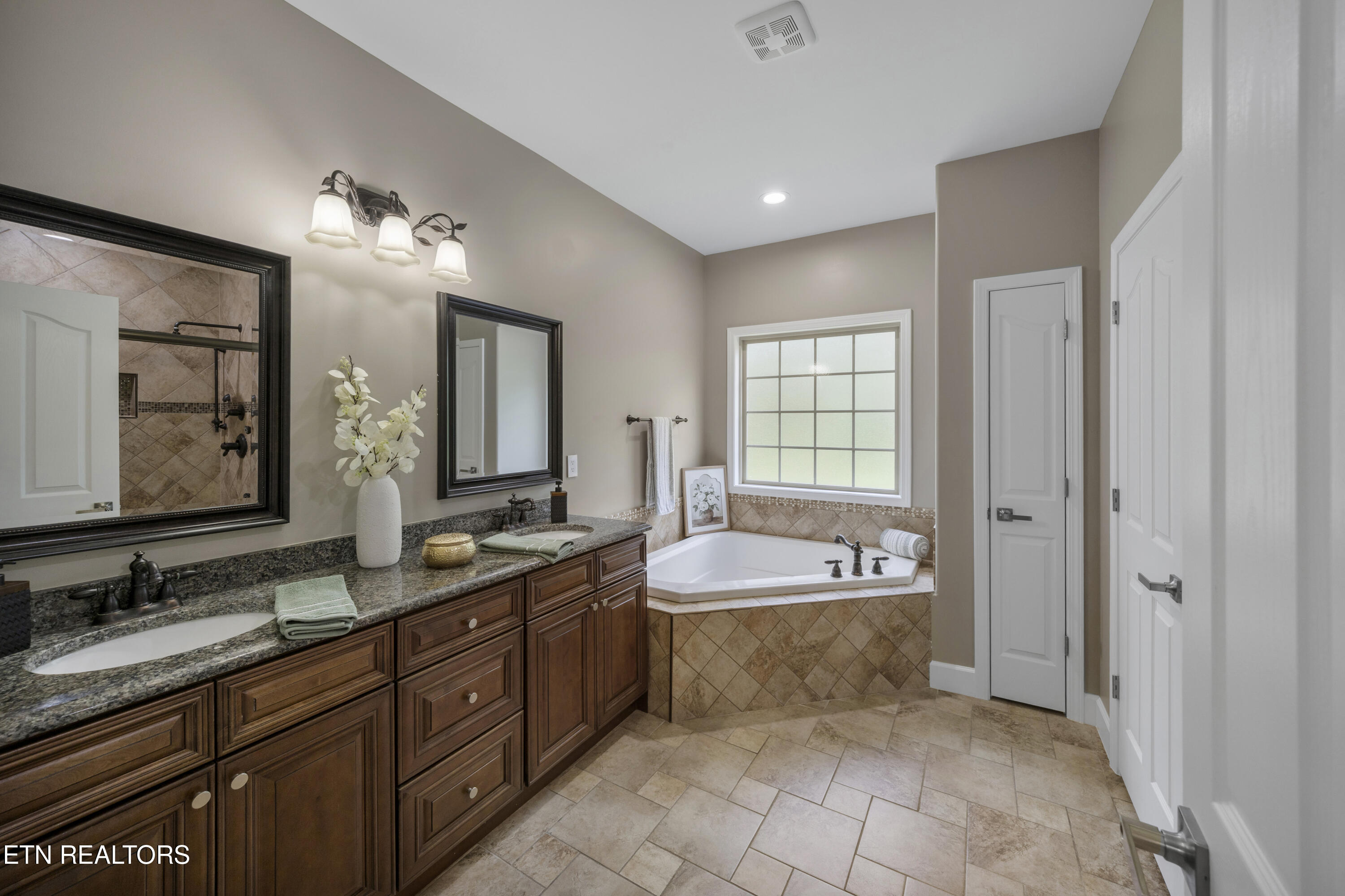 417 Londonderry Lane Maryville TN 37803