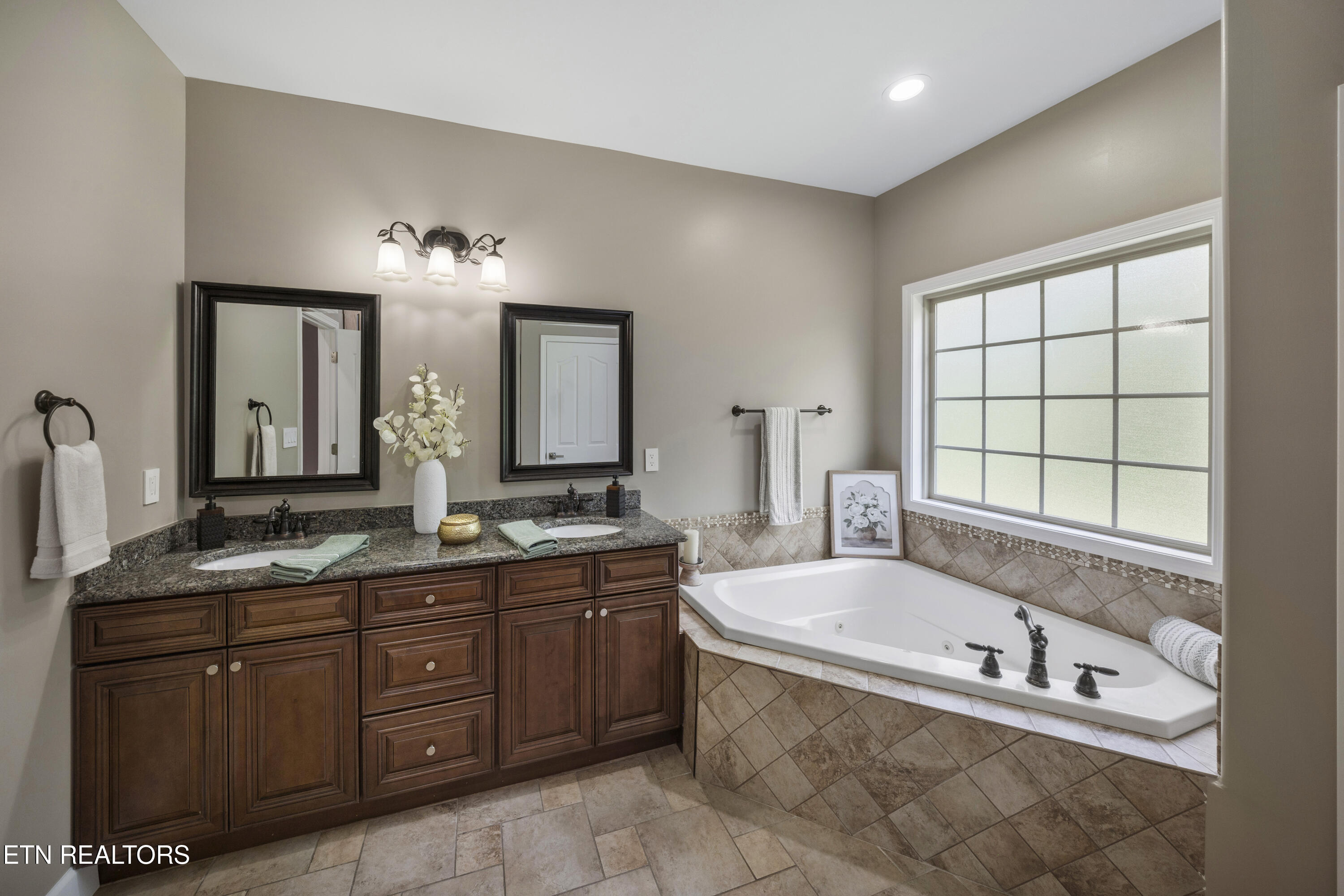 417 Londonderry Lane Maryville TN 37803