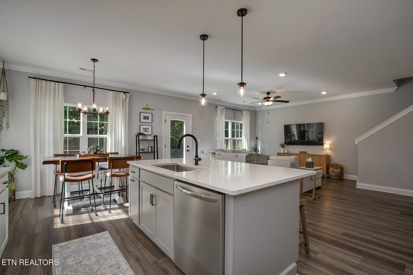 1628 Spring Berry Lane Knoxville TN 37924