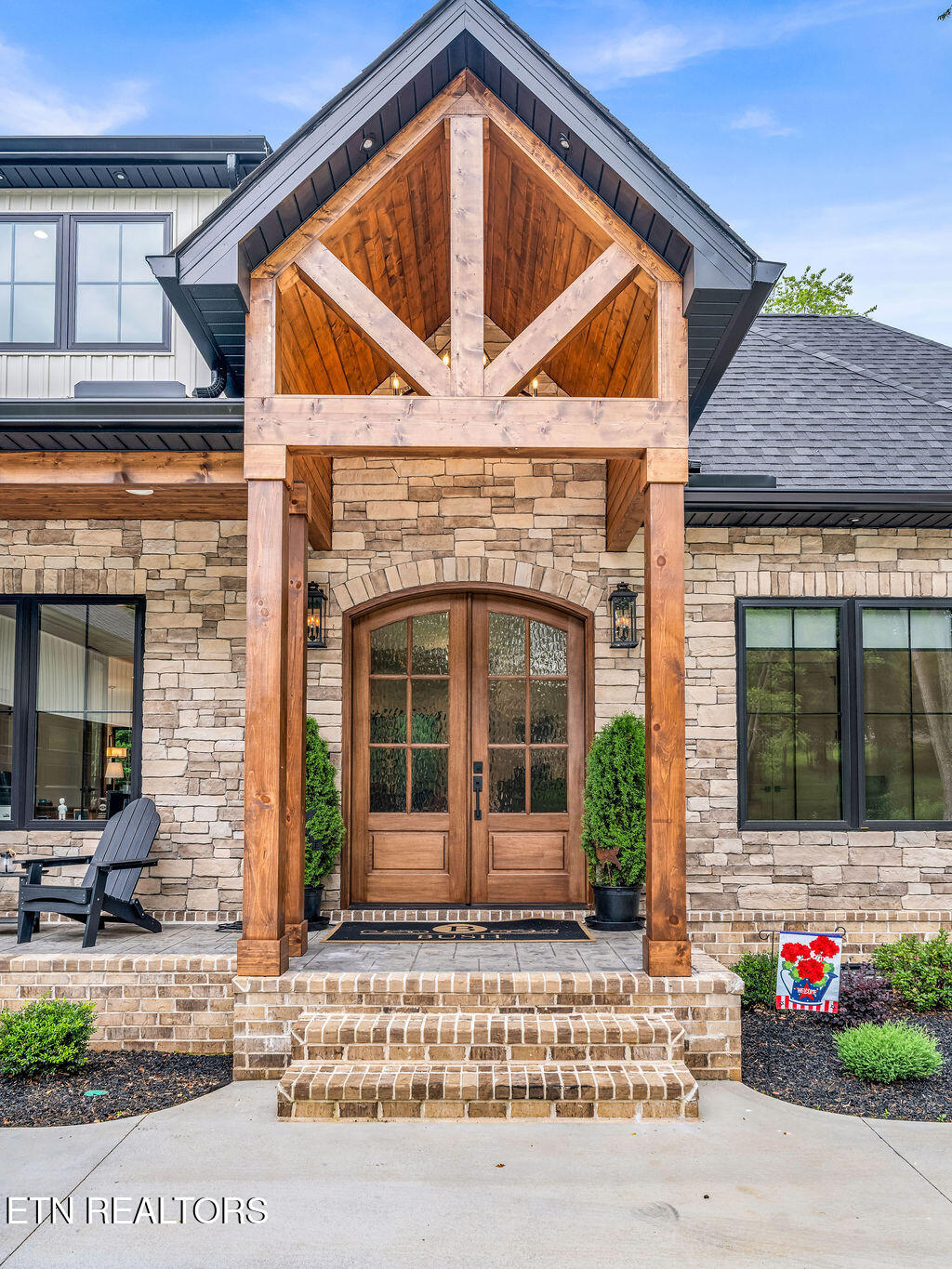 106 Daksi Way Loudon TN 37774