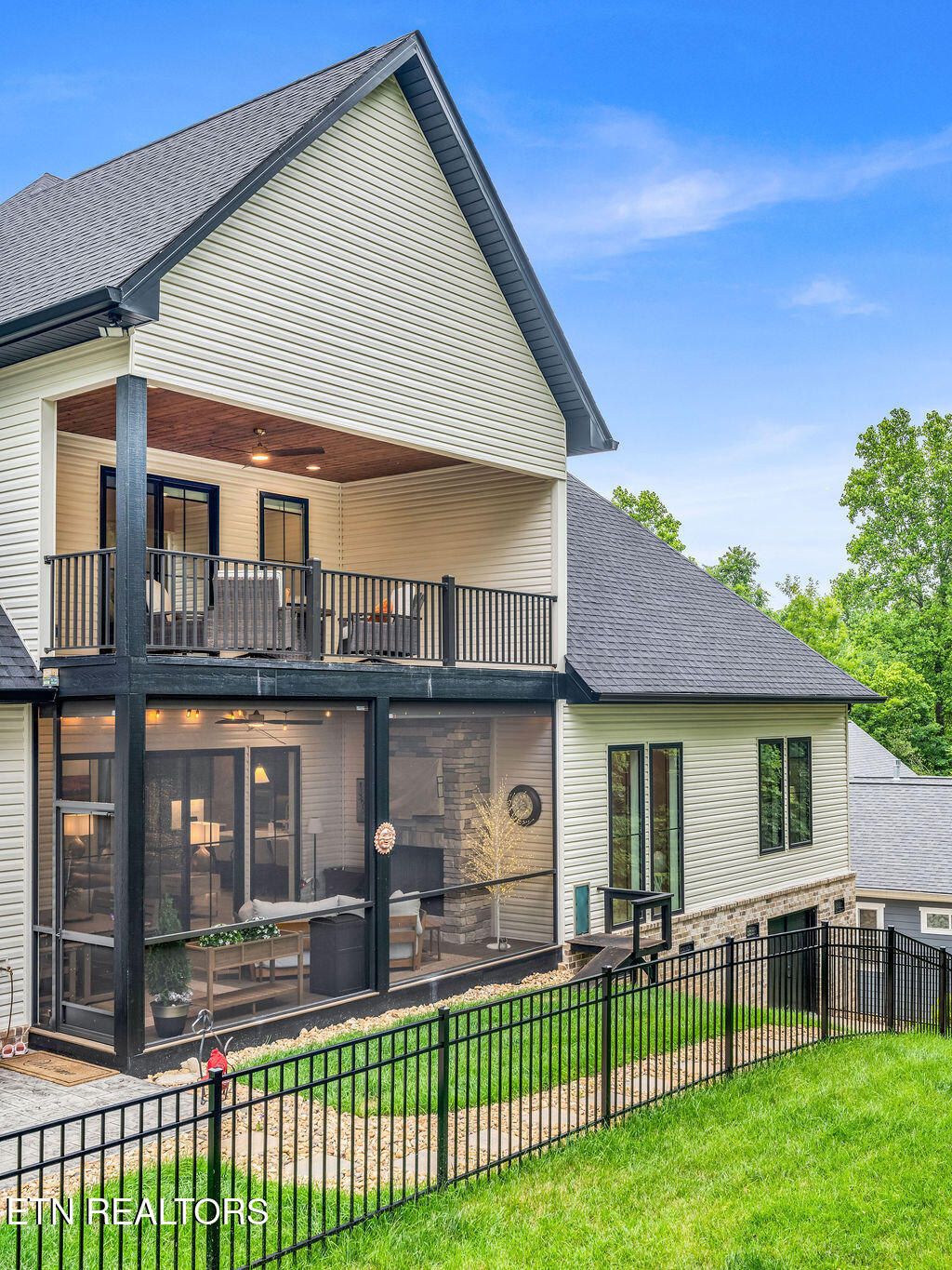 106 Daksi Way Loudon TN 37774