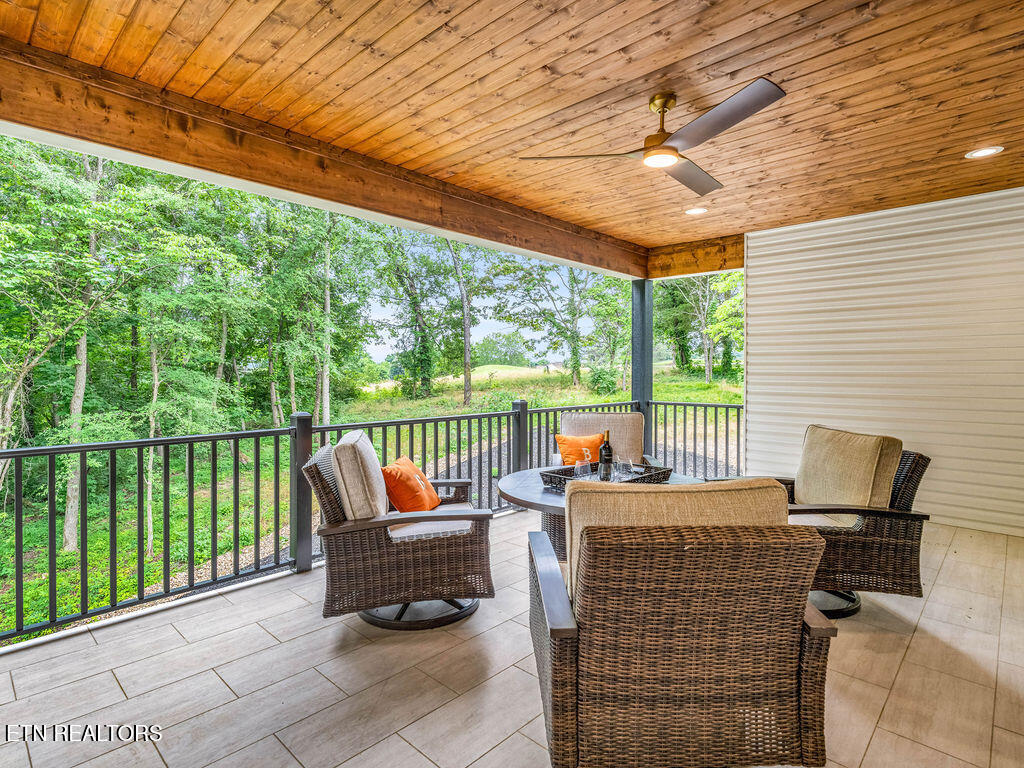 106 Daksi Way Loudon TN 37774