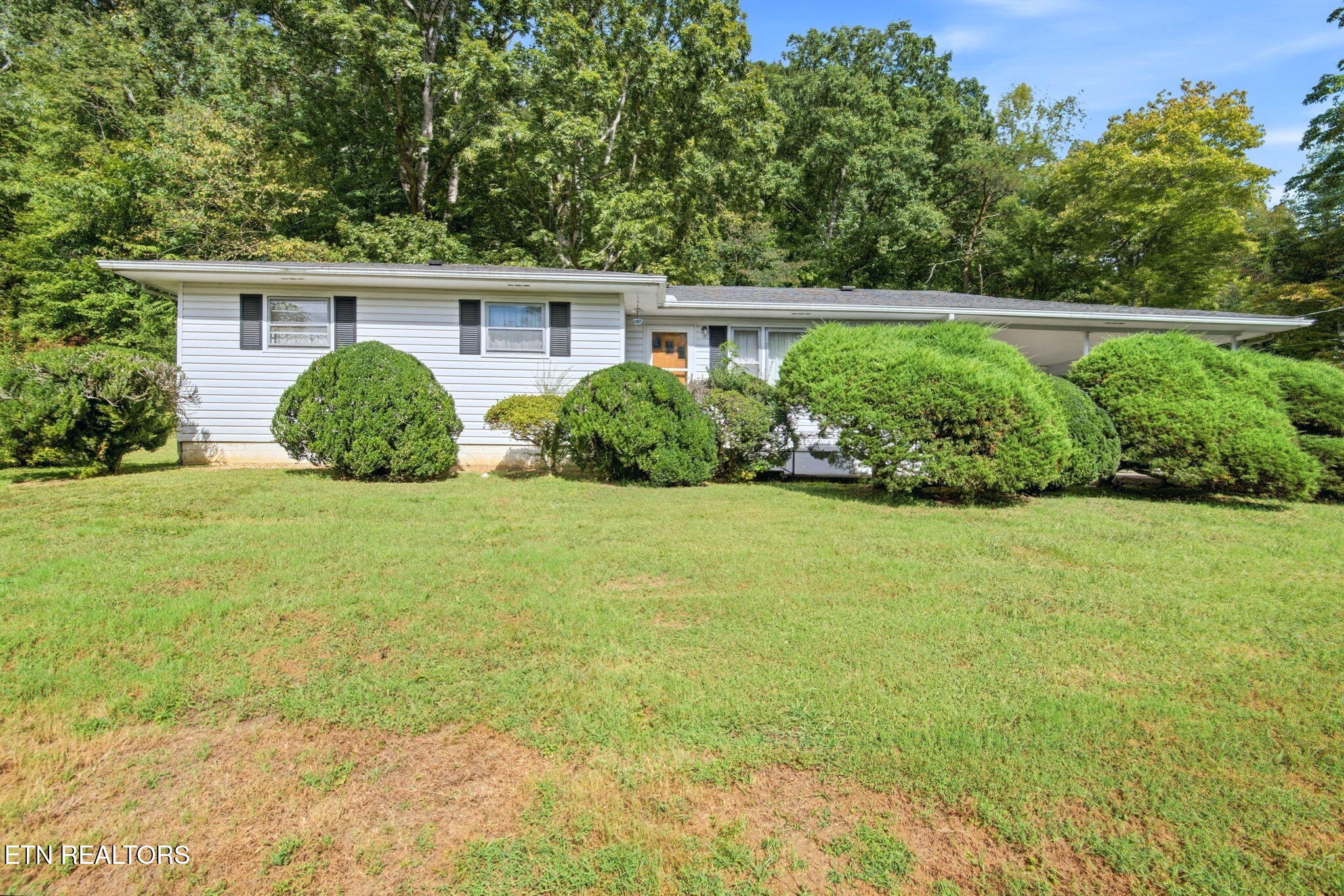 209 Oak Street Jellico TN 37762