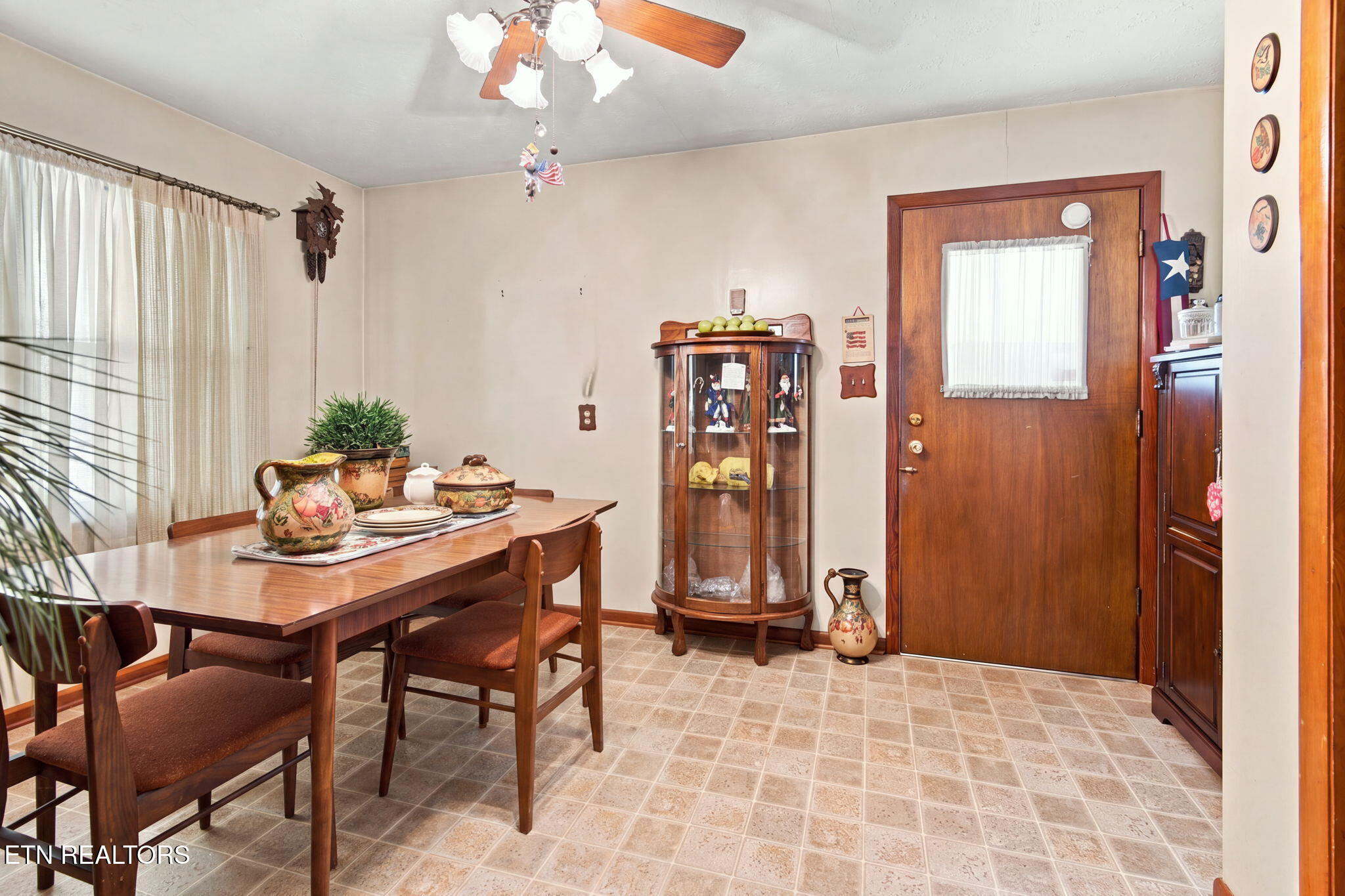 209 Oak Street Jellico TN 37762