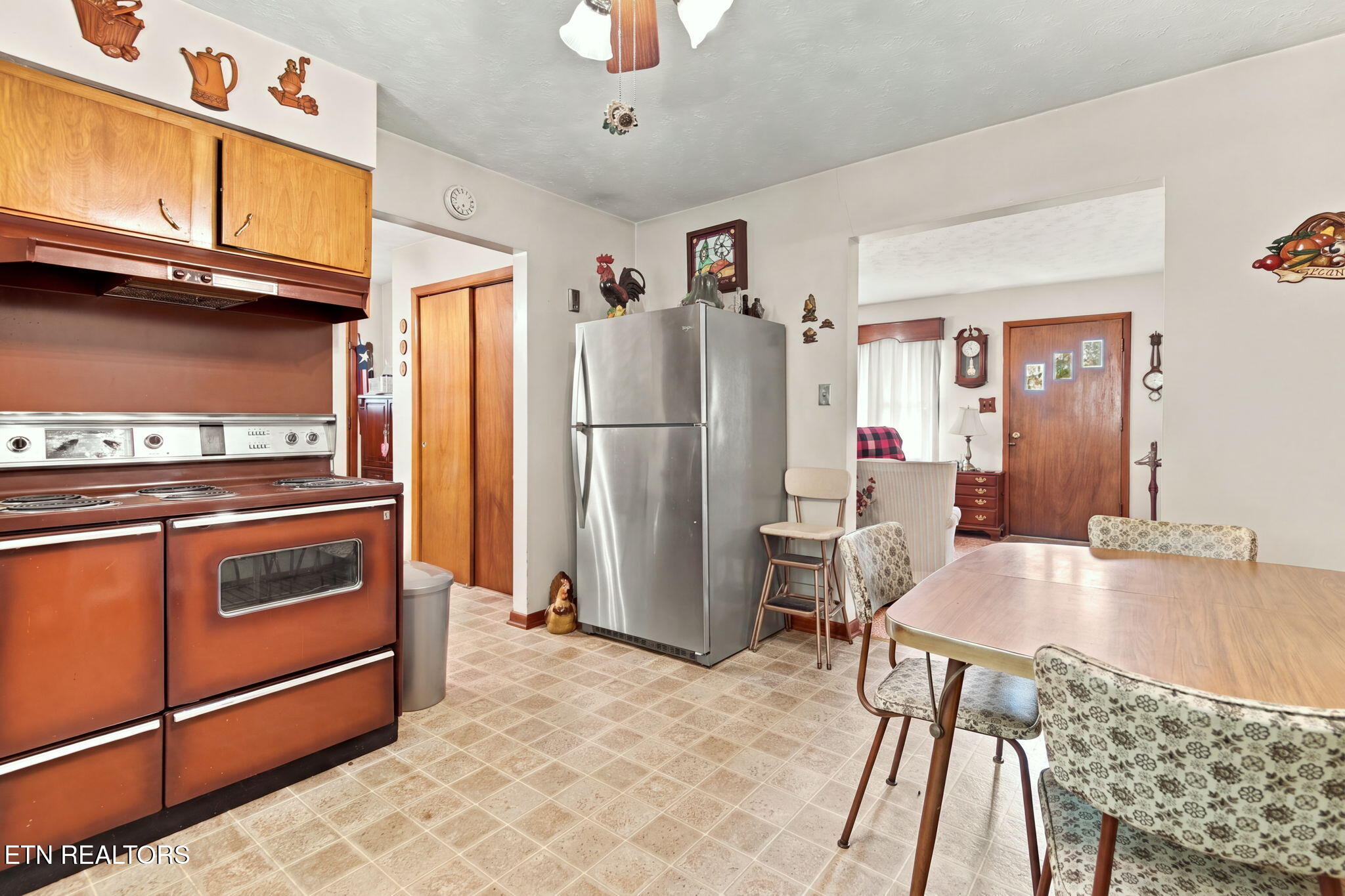 209 Oak Street Jellico TN 37762