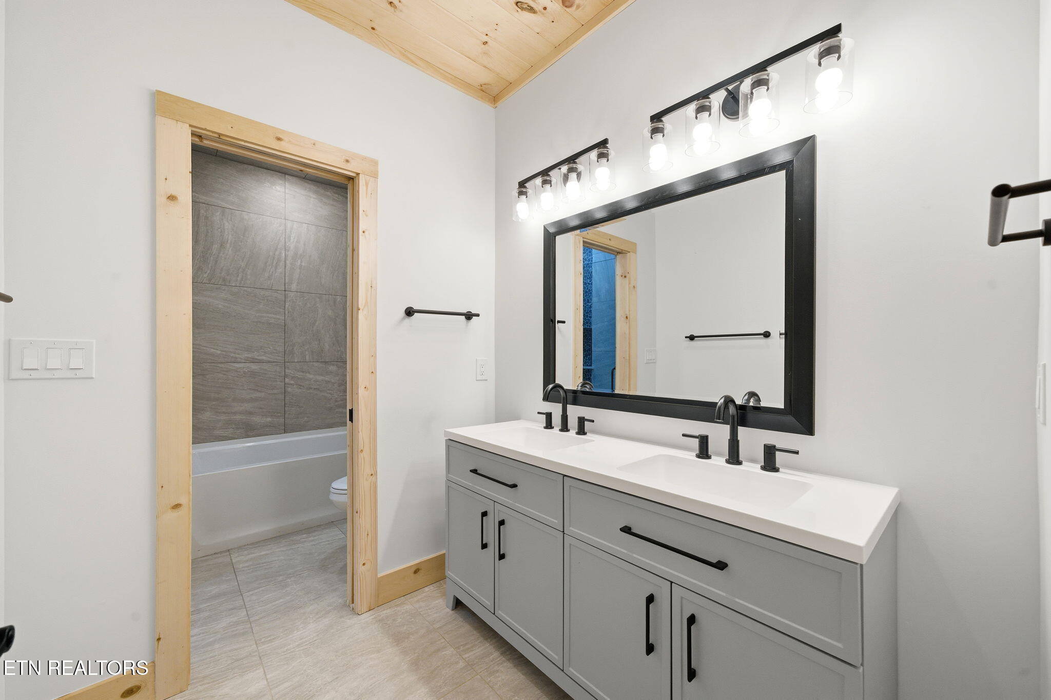 638 Ridge Top Loop Gatlinburg TN 37738