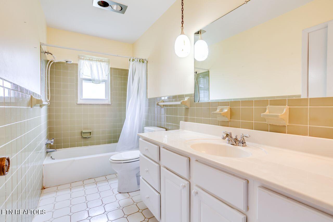 11713 Georgetowne Drive Knoxville TN 37934