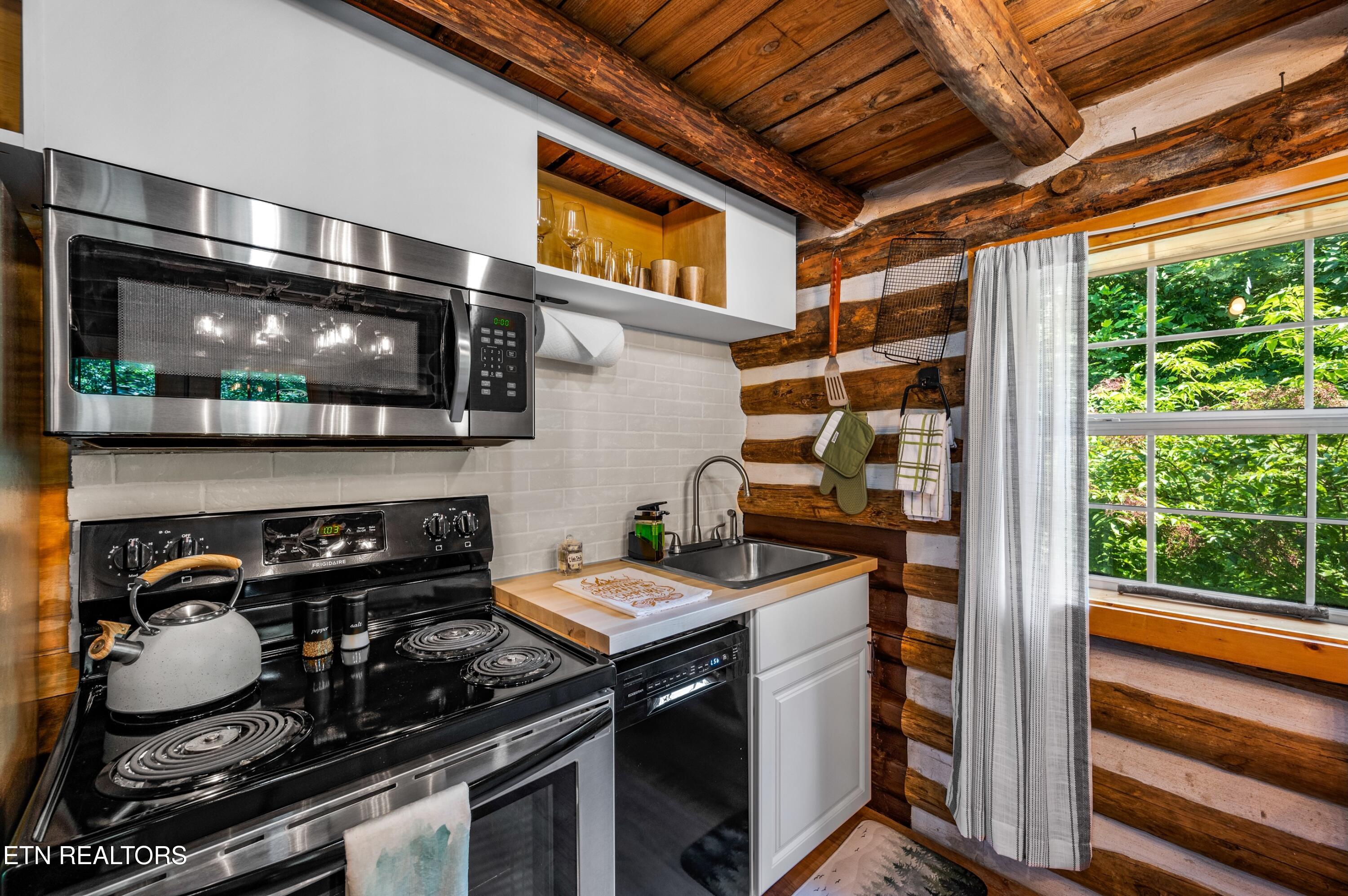 2338 Jims Way Sevierville TN 37876