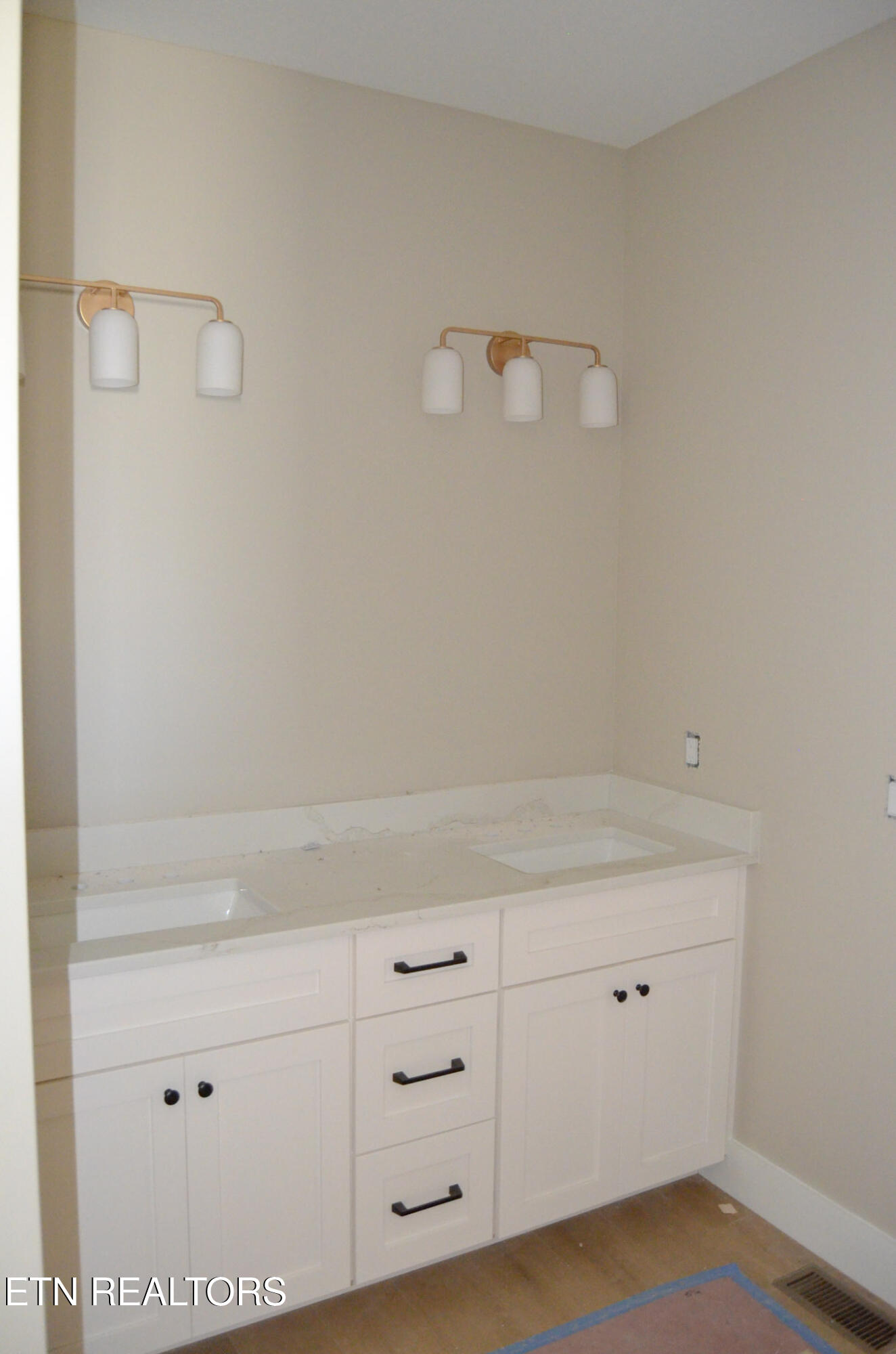124 Markham Lane Crossville TN 38558