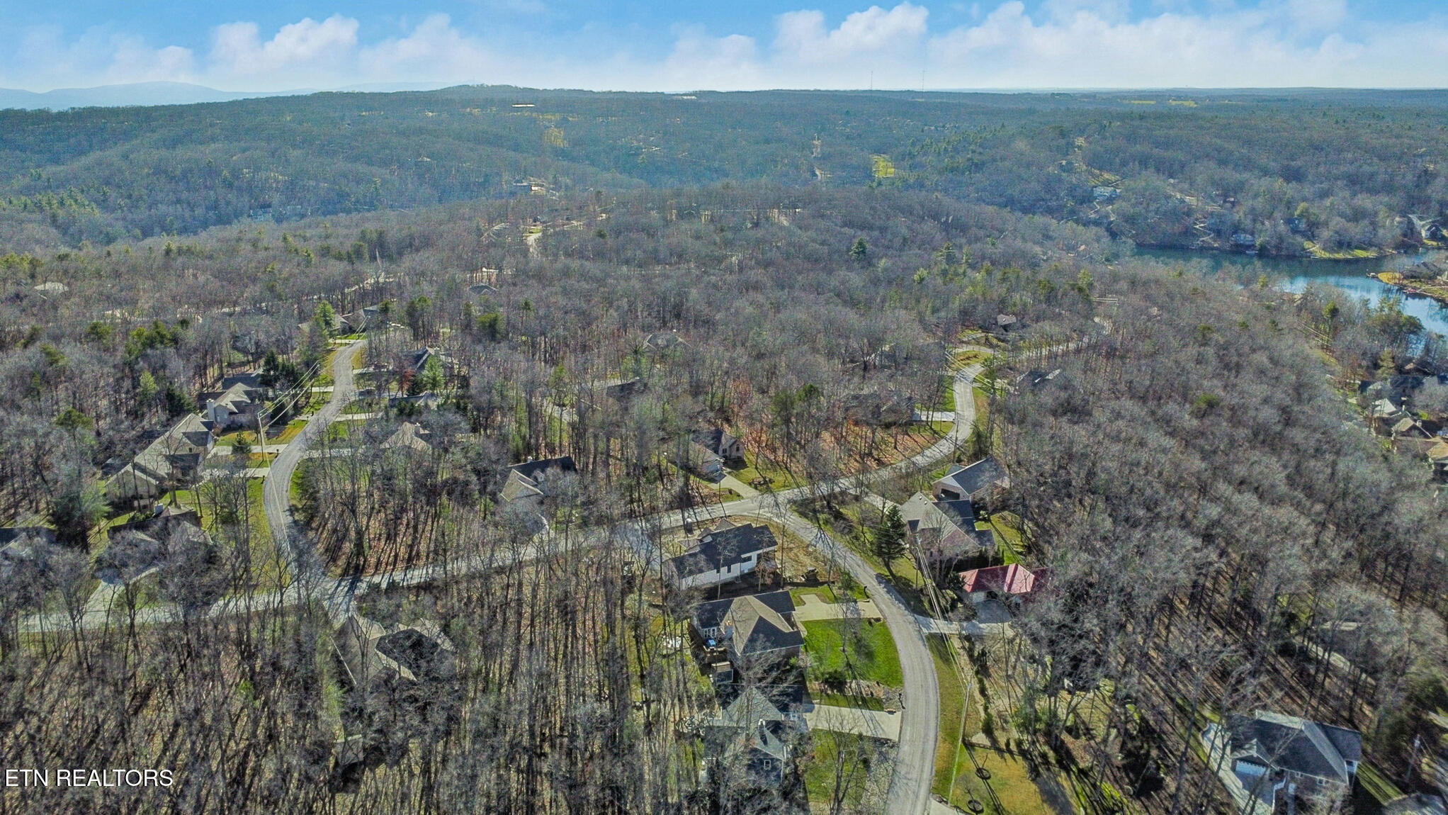 124 Markham Lane Crossville TN 38558