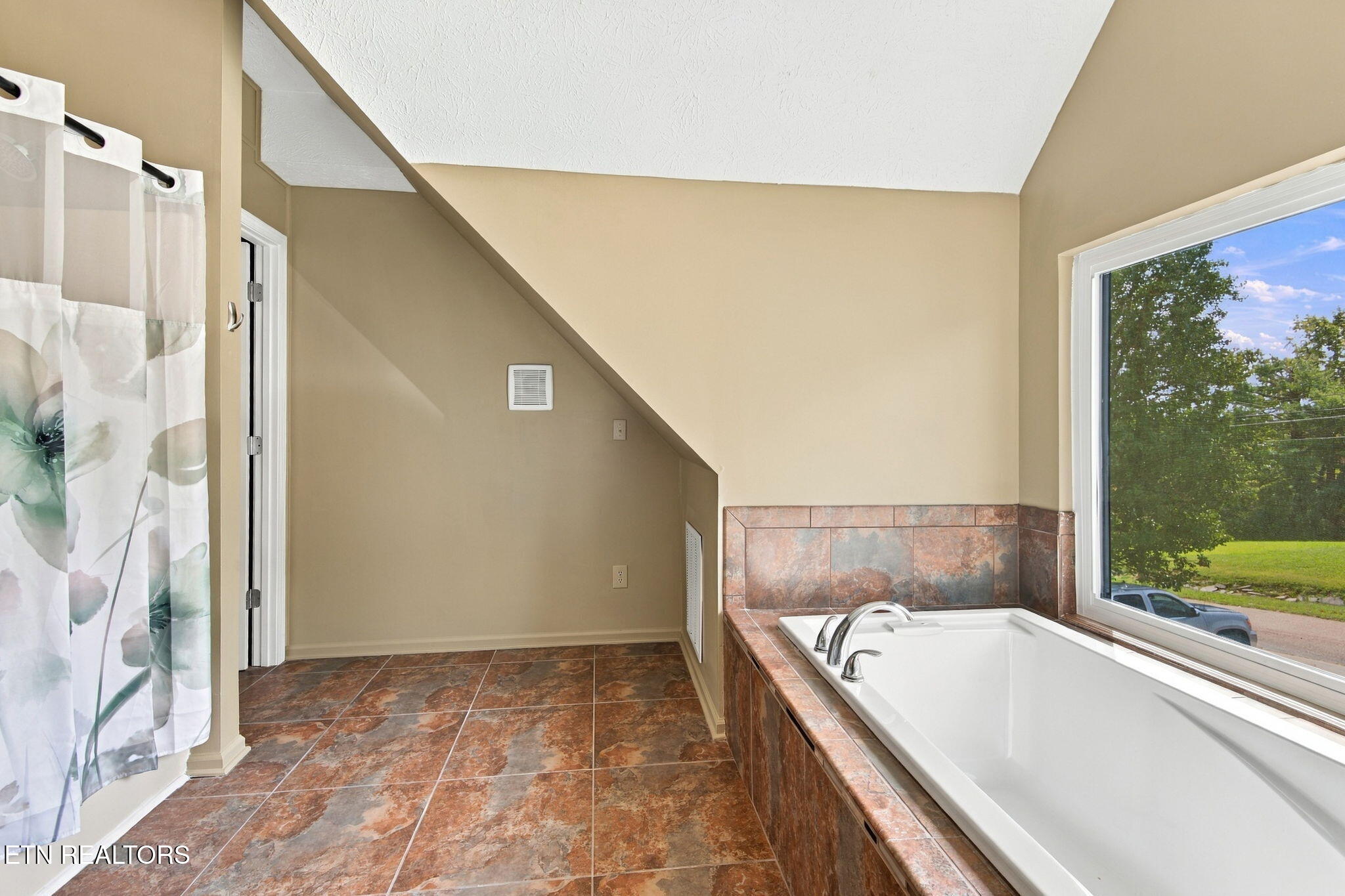5614 Collette Road Knoxville TN 37918