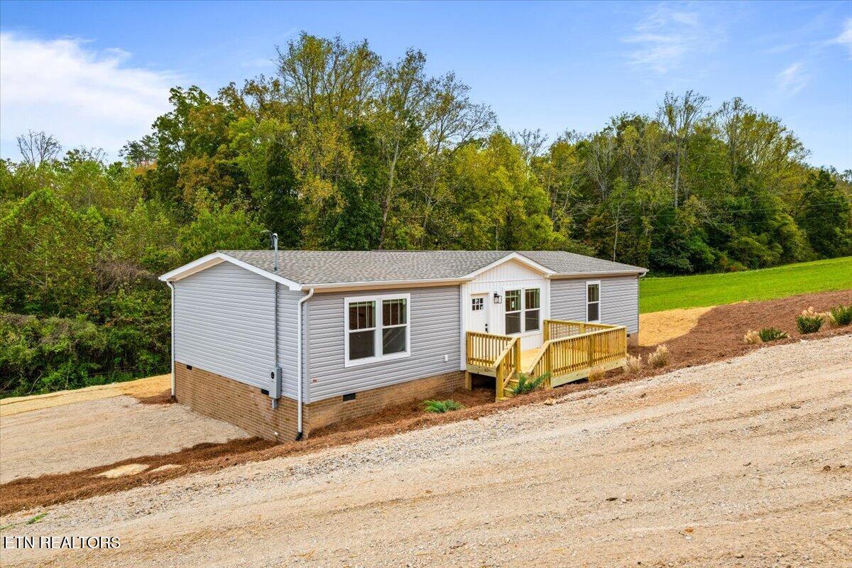 352 Bland Road Clinton TN 37716