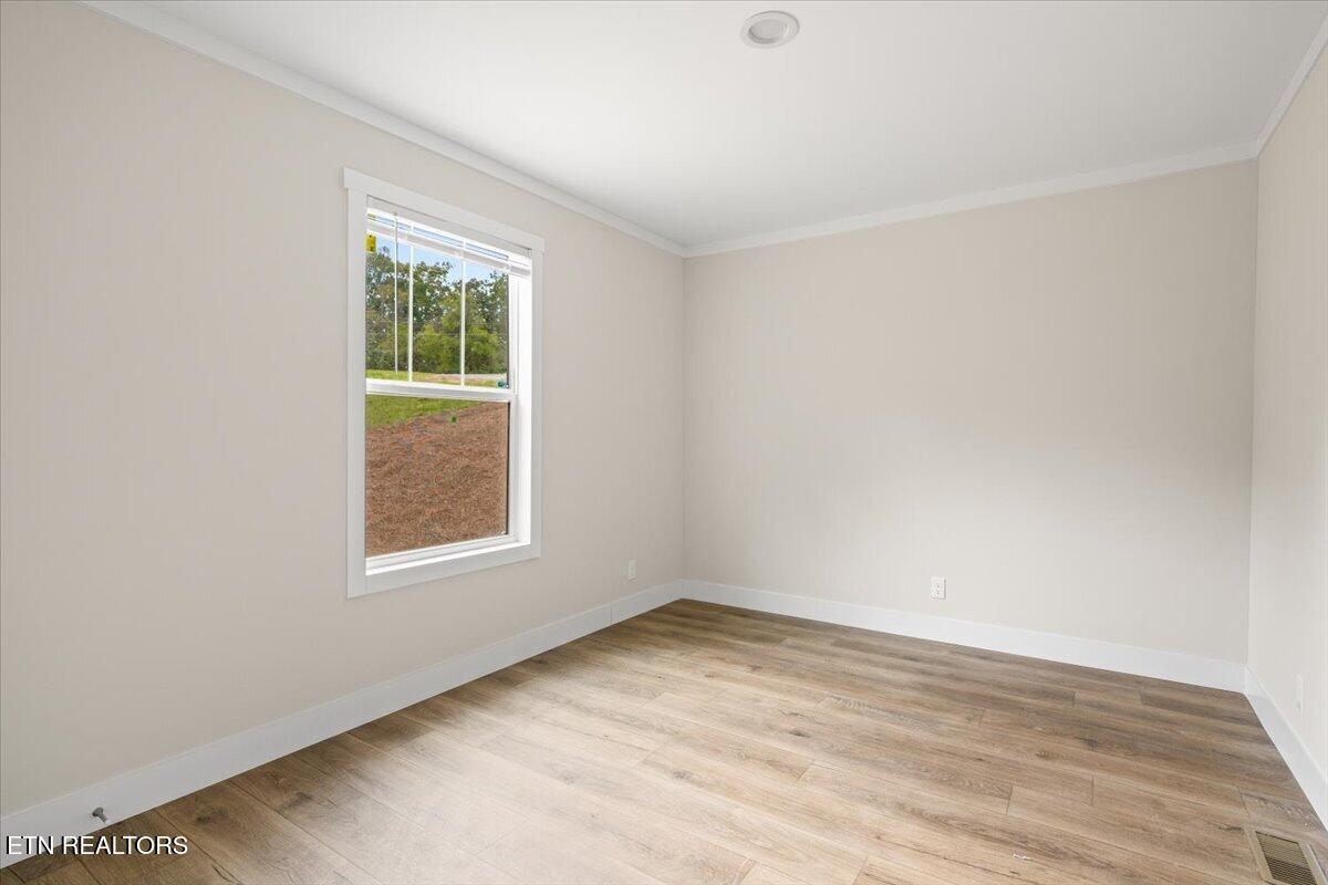 352 Bland Road Clinton TN 37716