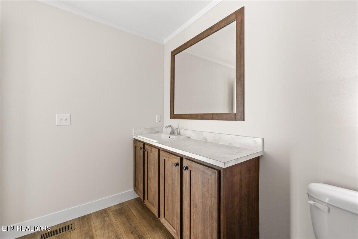 352 Bland Road Clinton TN 37716