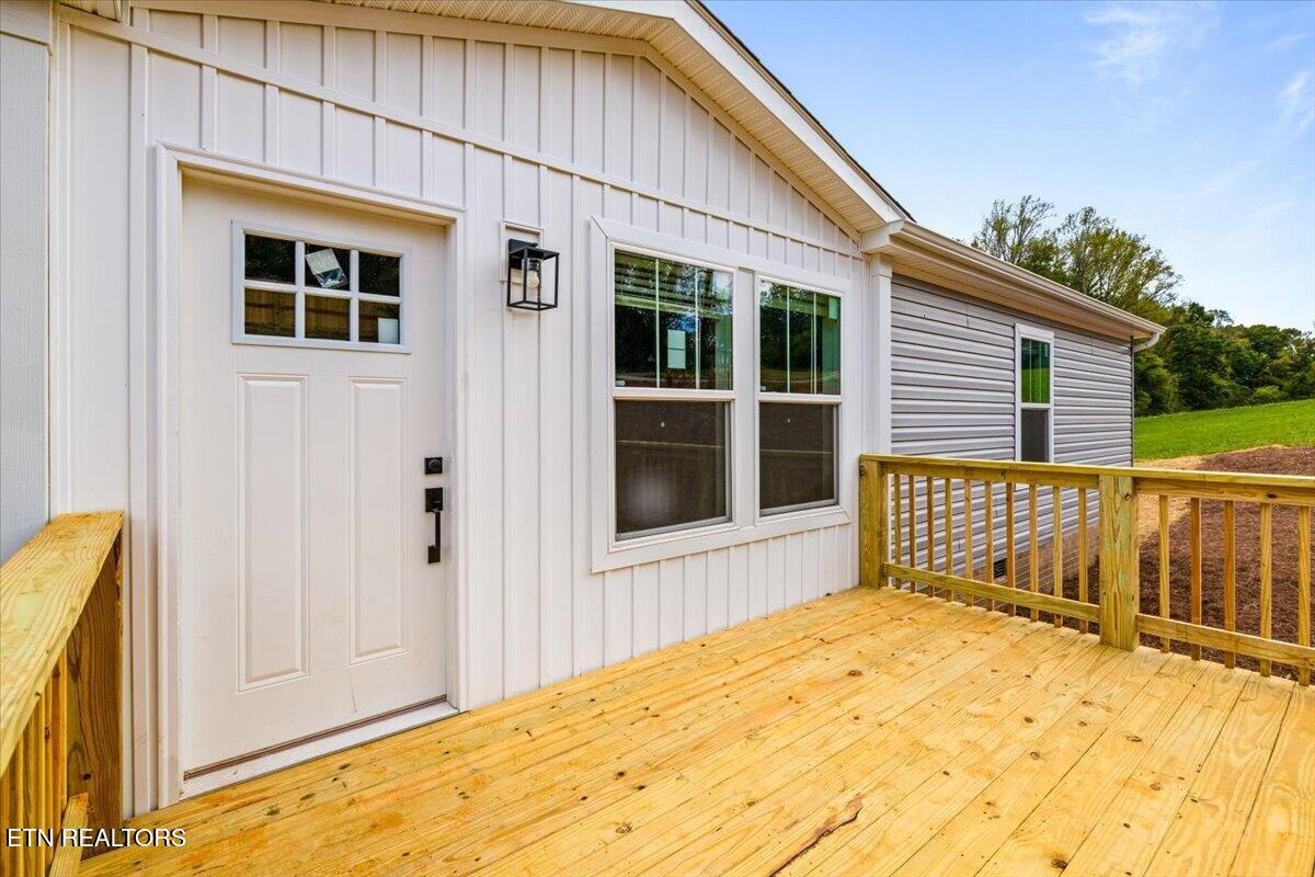 352 Bland Road Clinton TN 37716