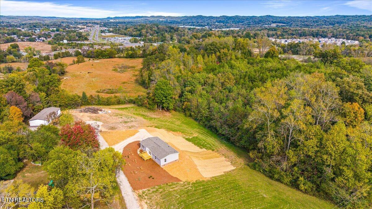 352 Bland Road Clinton TN 37716