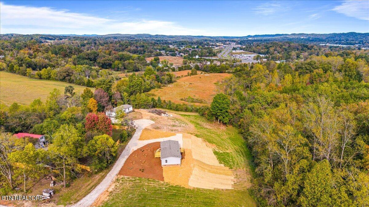 352 Bland Road Clinton TN 37716