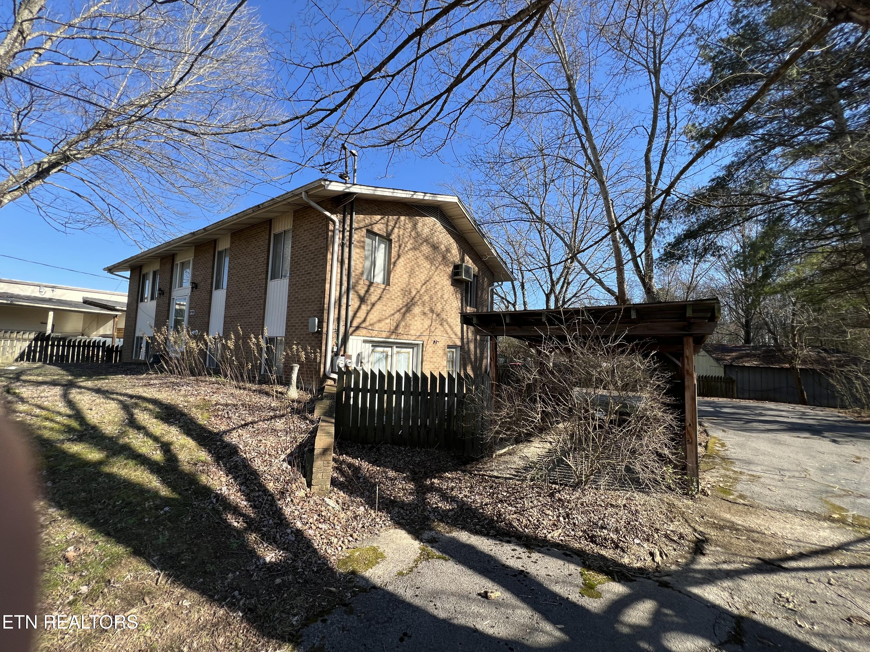 978 Camp Street Wartburg TN 37887