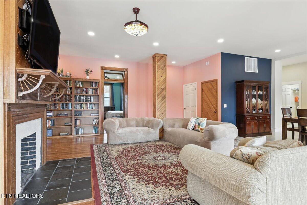 321 High Street Maryville TN 37804