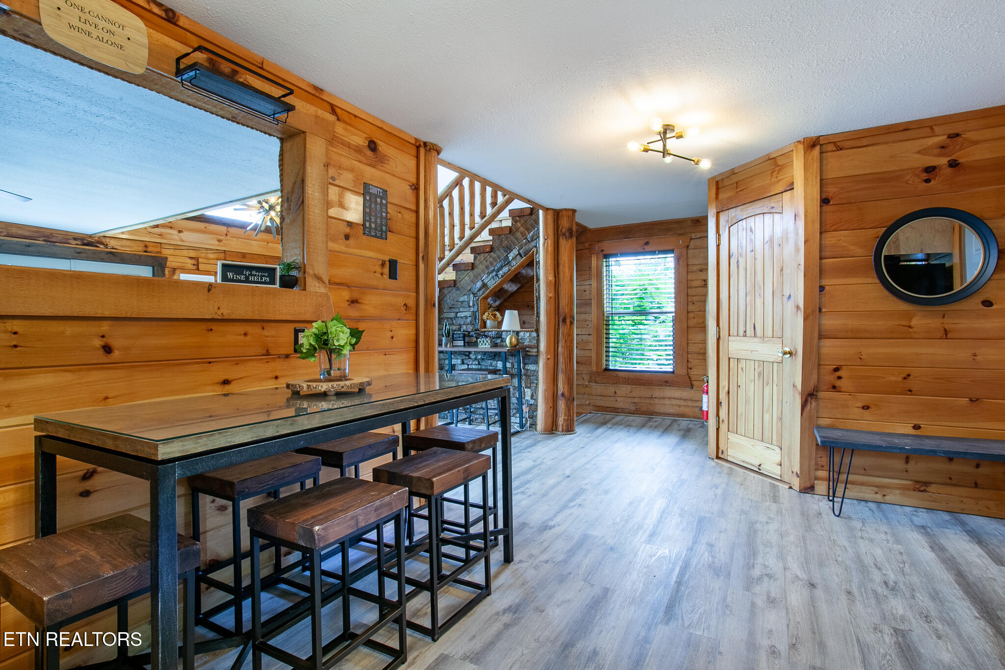 920 Falcon View Way Sevierville TN 37862