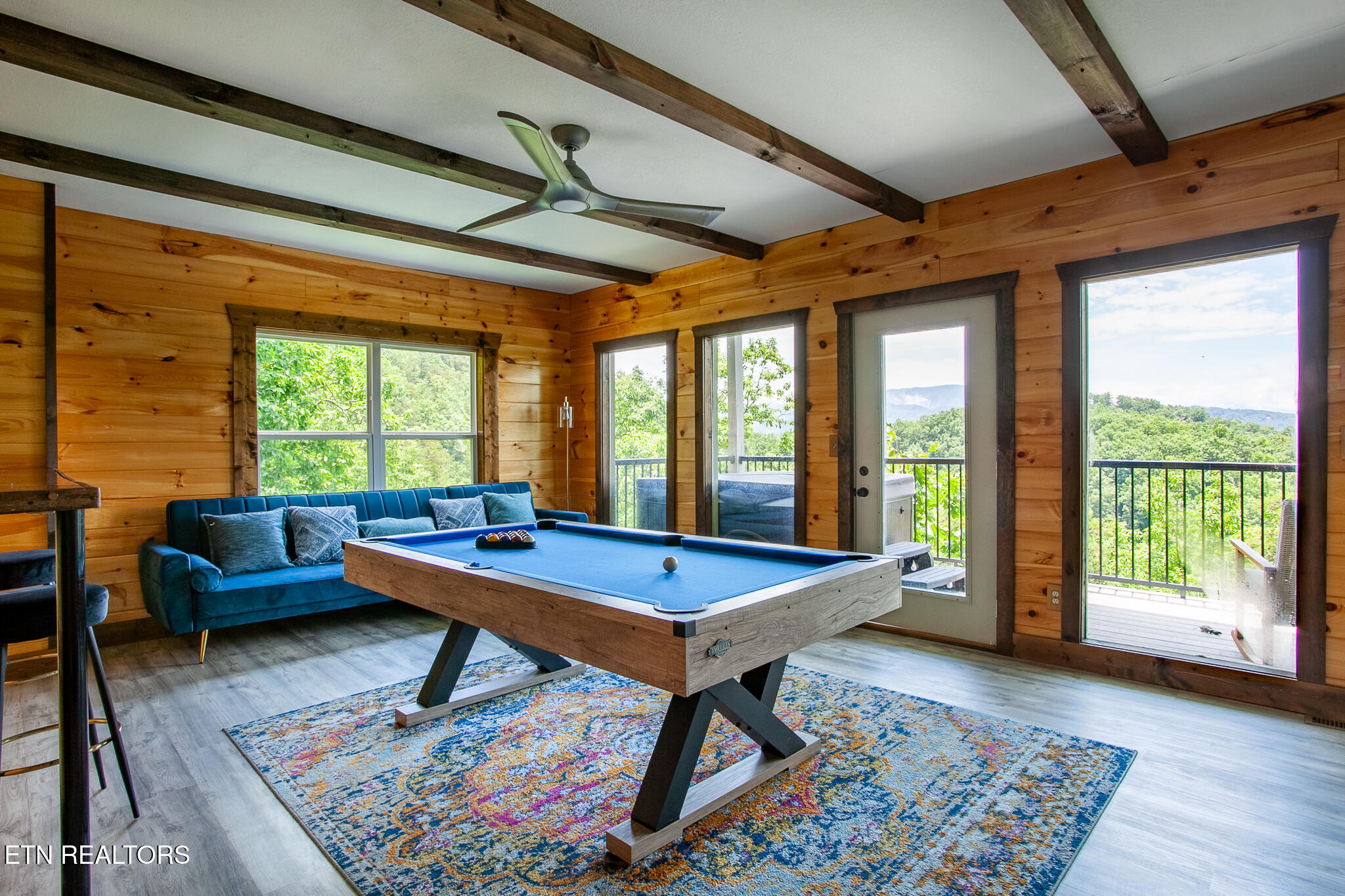 920 Falcon View Way Sevierville TN 37862