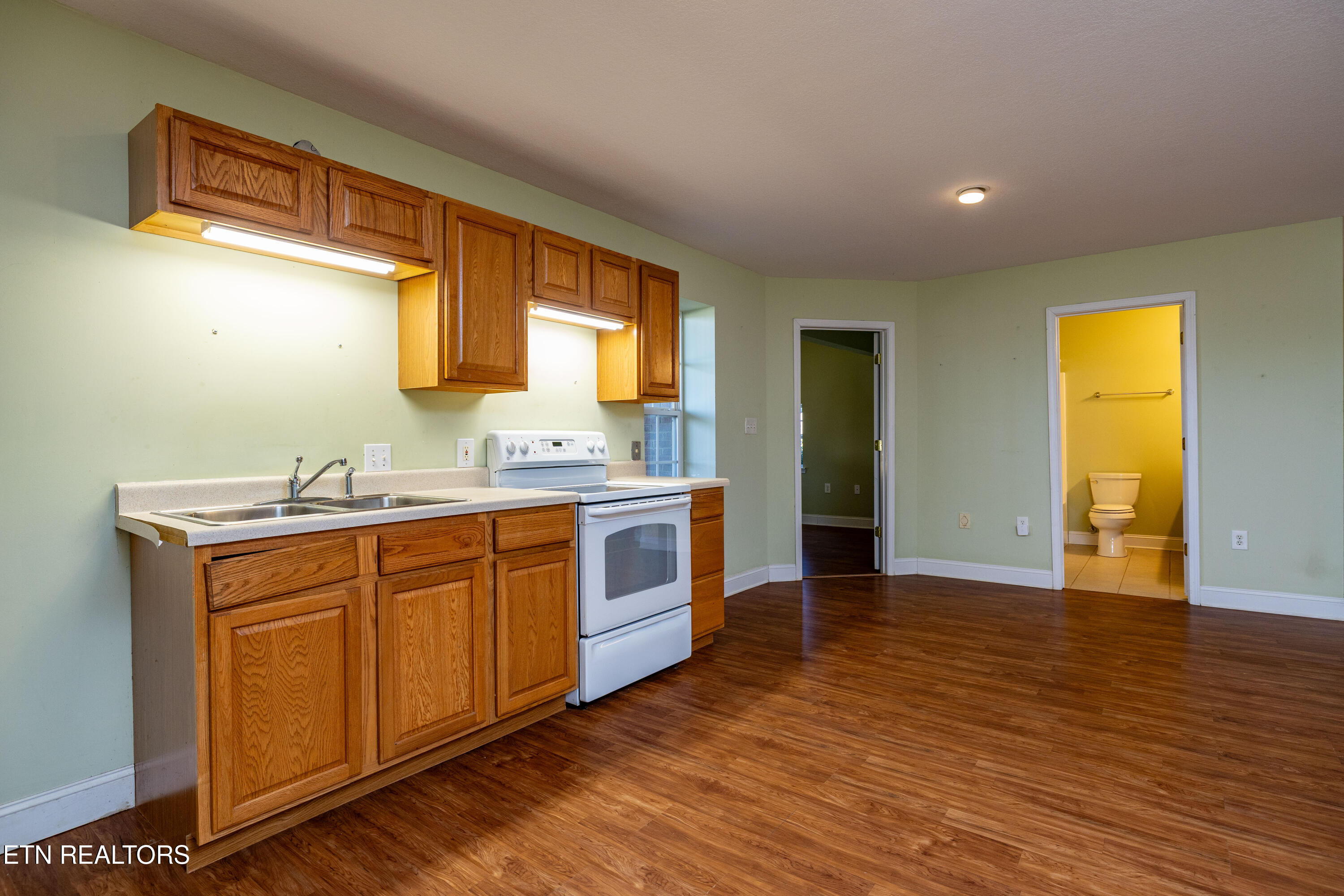 2447 Whisper Creek Drive Friendsville TN 37737