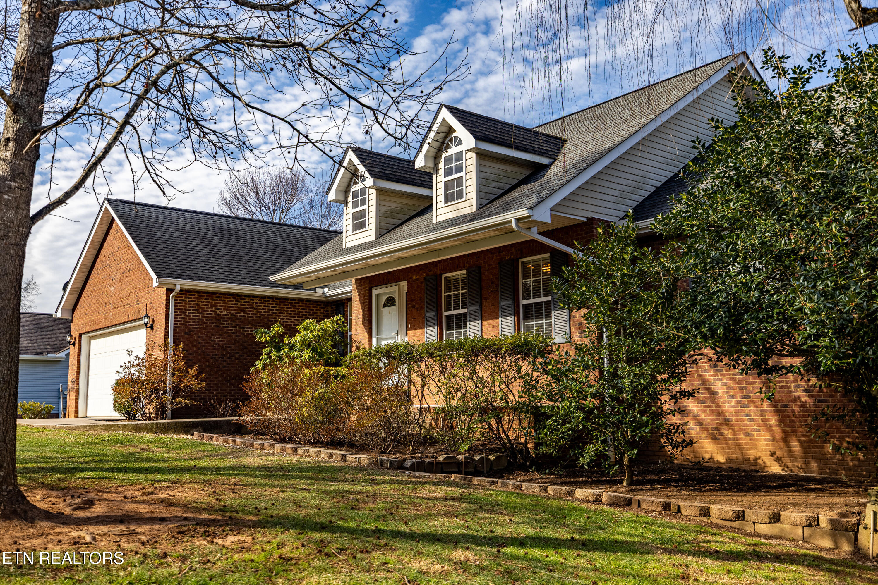 2447 Whisper Creek Drive Friendsville TN 37737