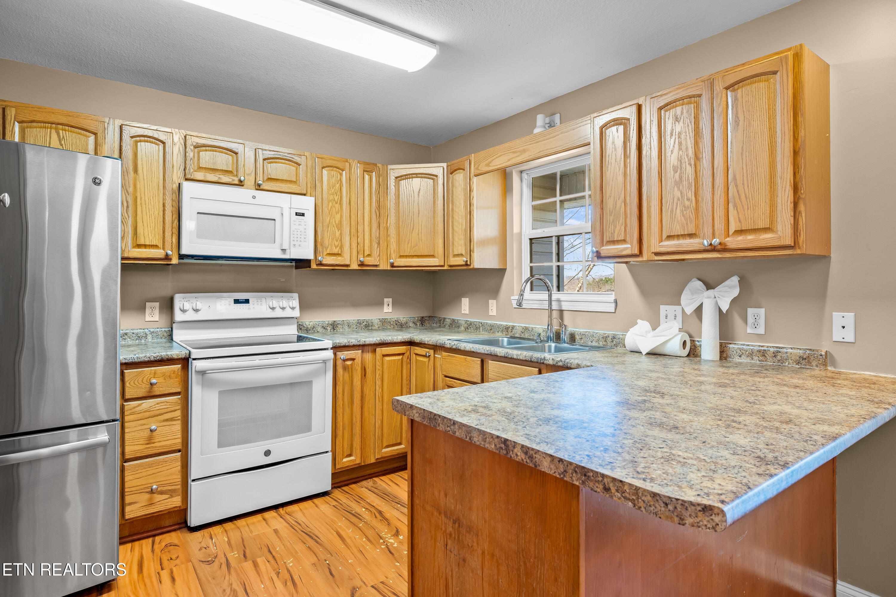 2447 Whisper Creek Drive Friendsville TN 37737