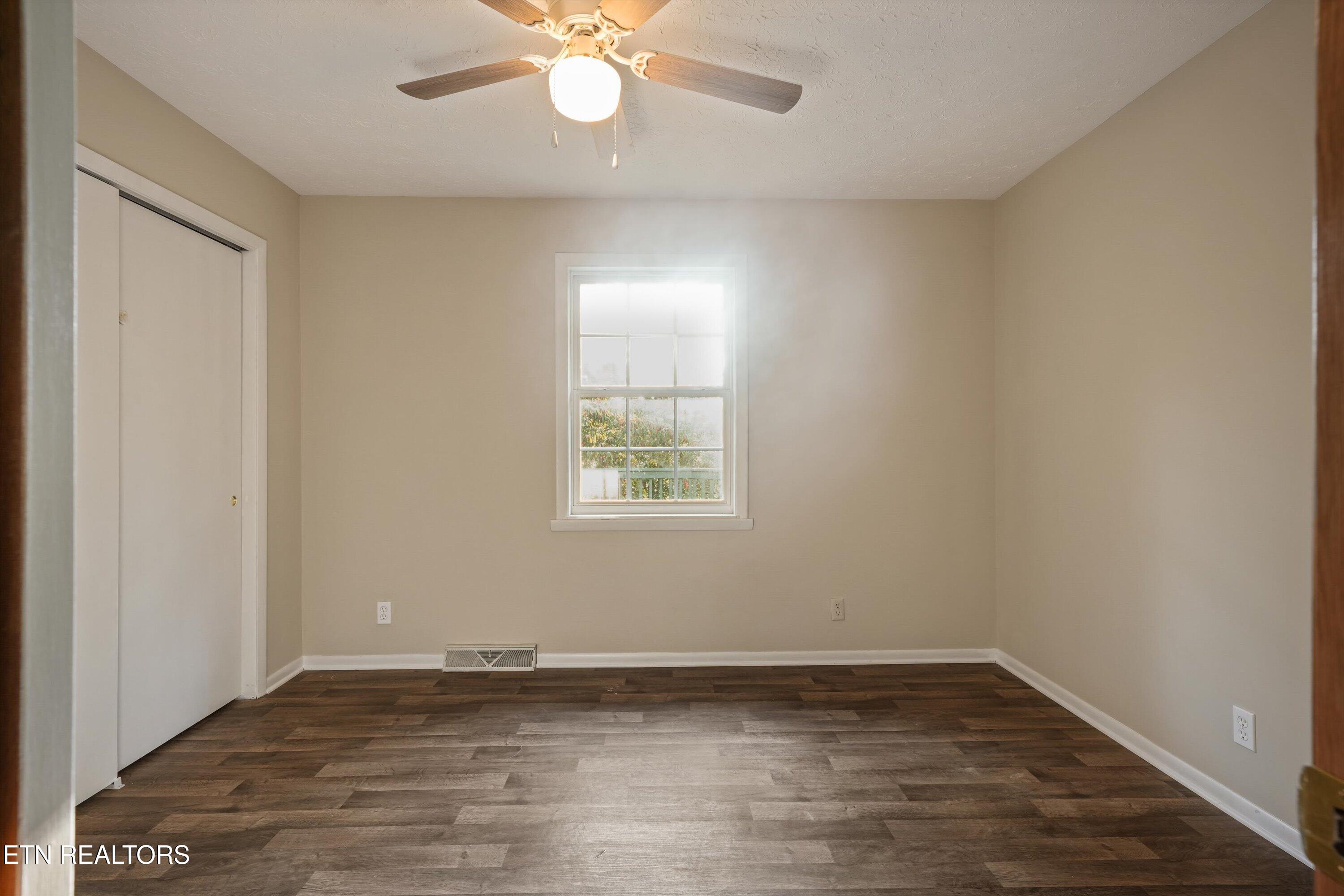 104 Newport Drive Oak Ridge TN 37830
