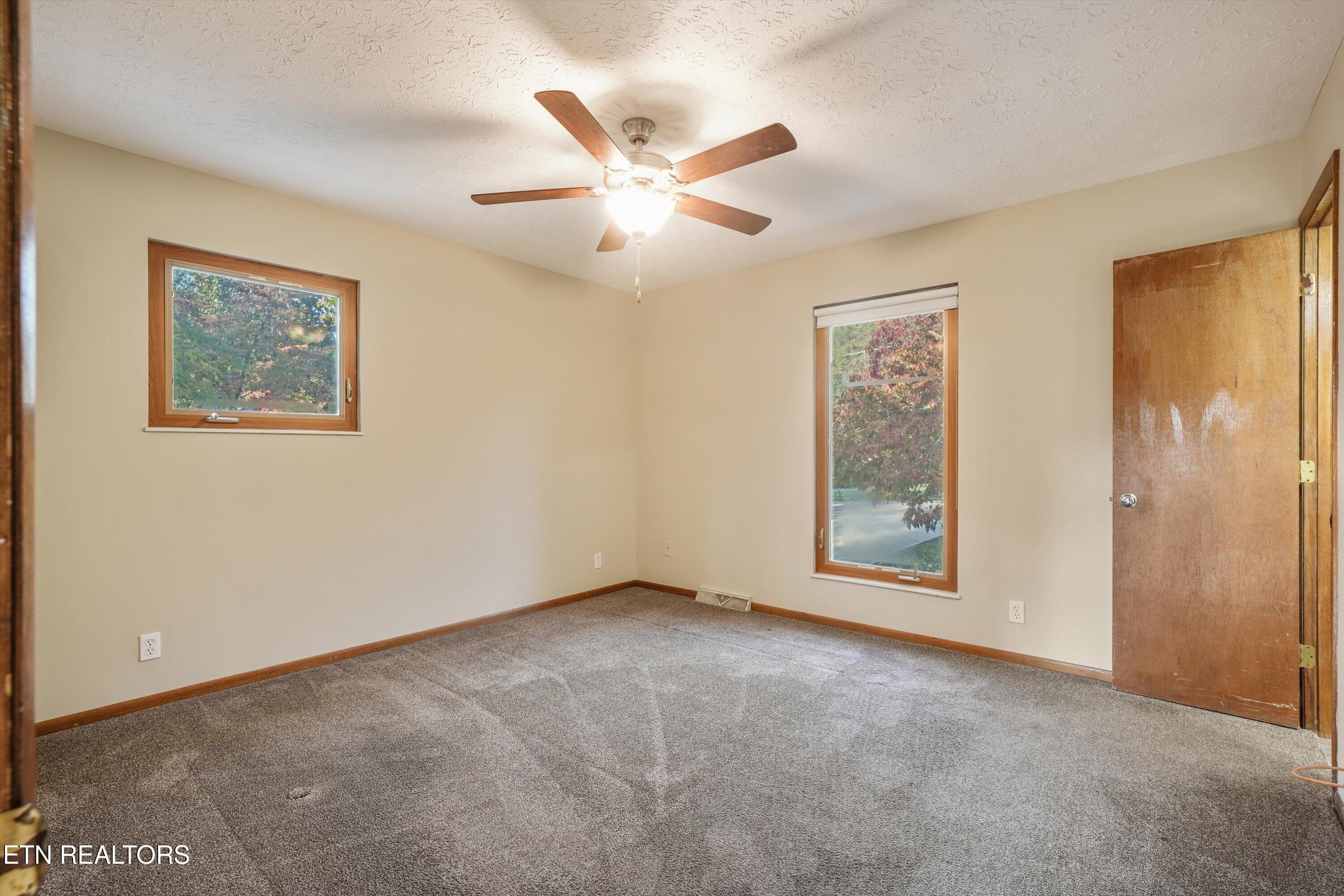 104 Newport Drive Oak Ridge TN 37830