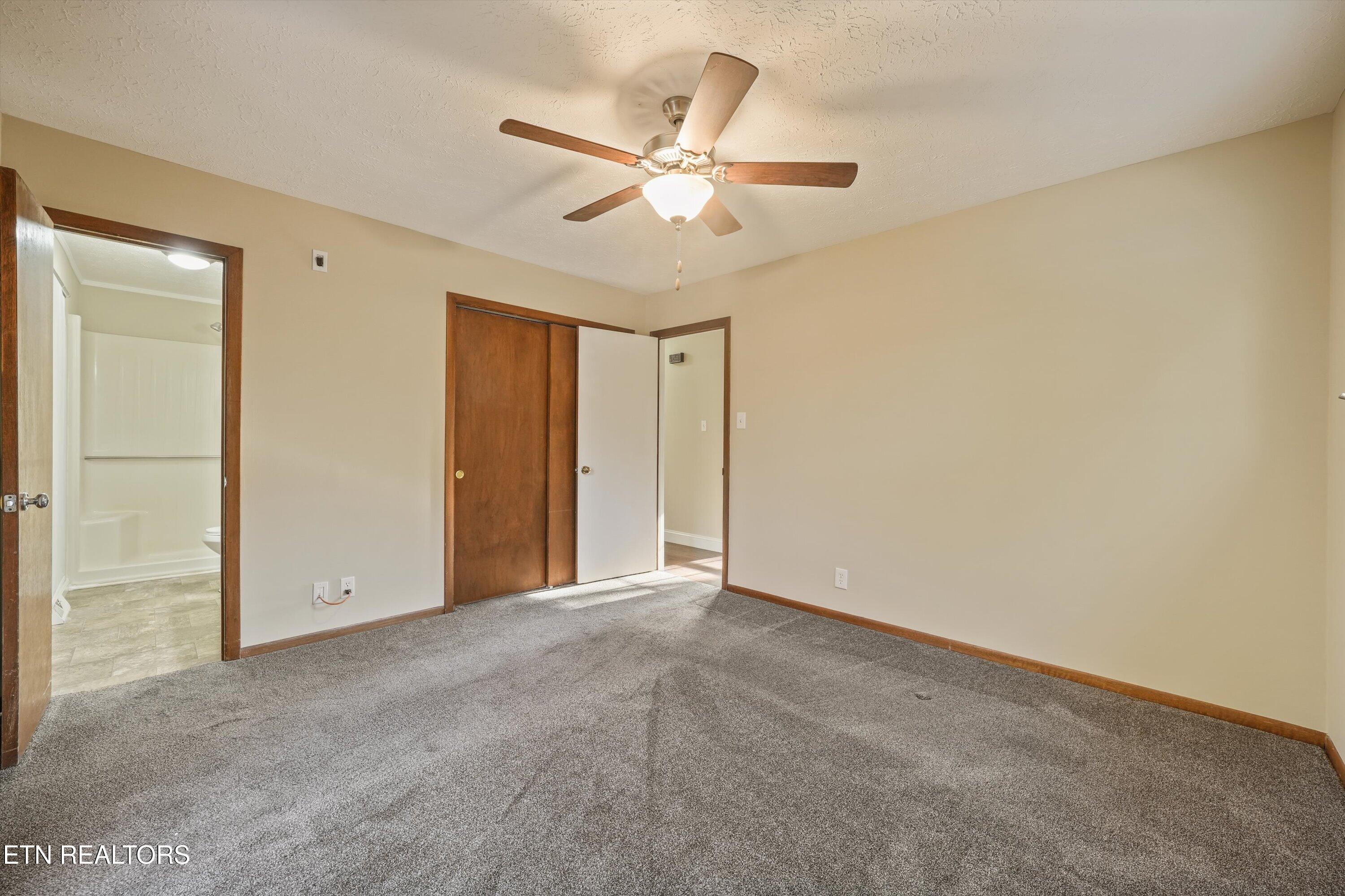 104 Newport Drive Oak Ridge TN 37830