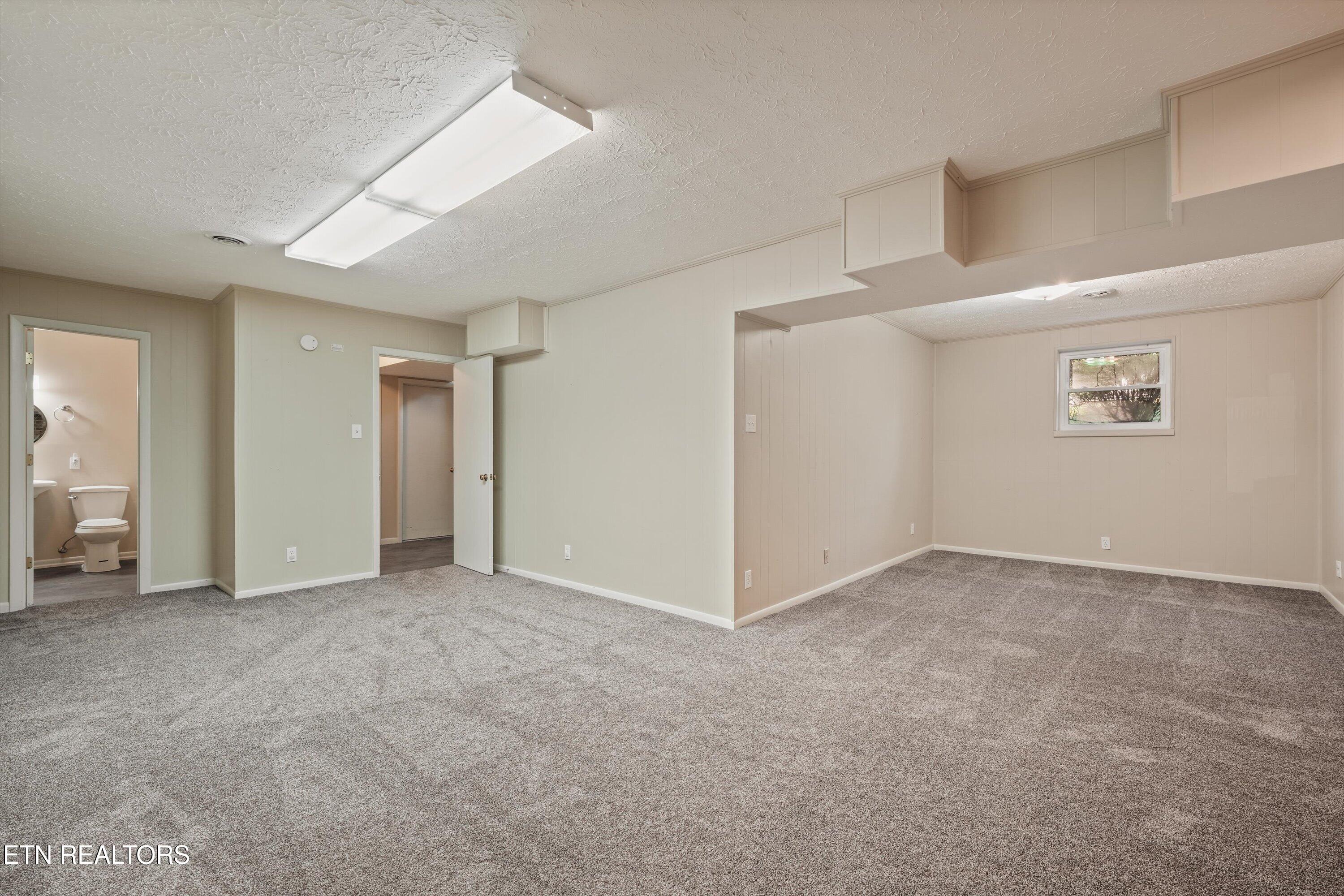 104 Newport Drive Oak Ridge TN 37830