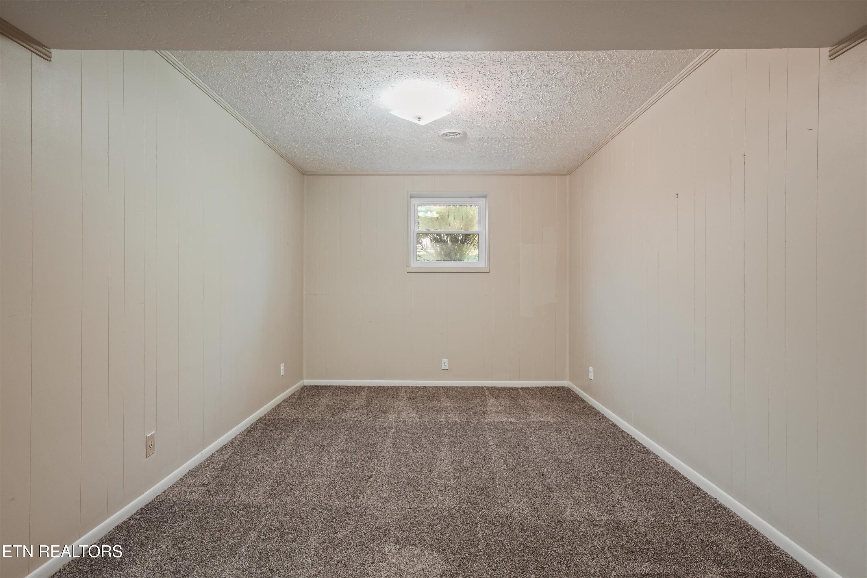 104 Newport Drive Oak Ridge TN 37830