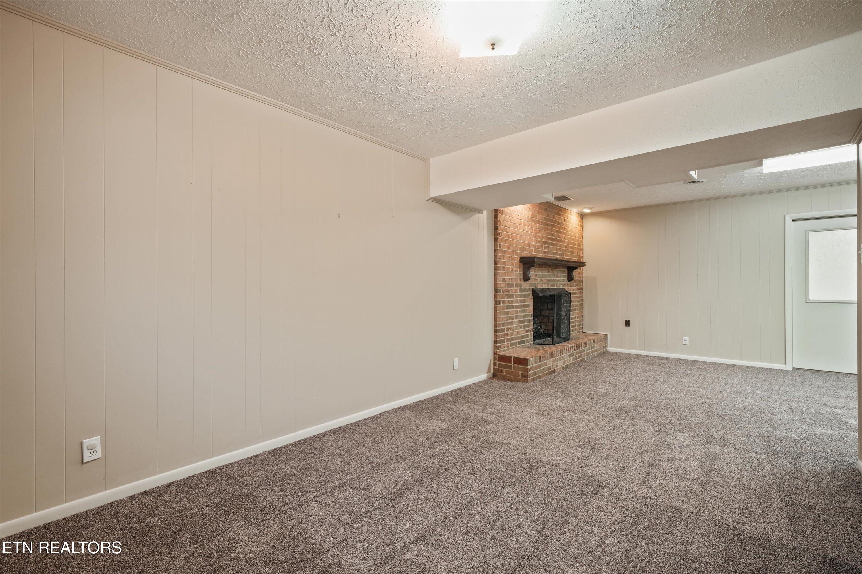 104 Newport Drive Oak Ridge TN 37830