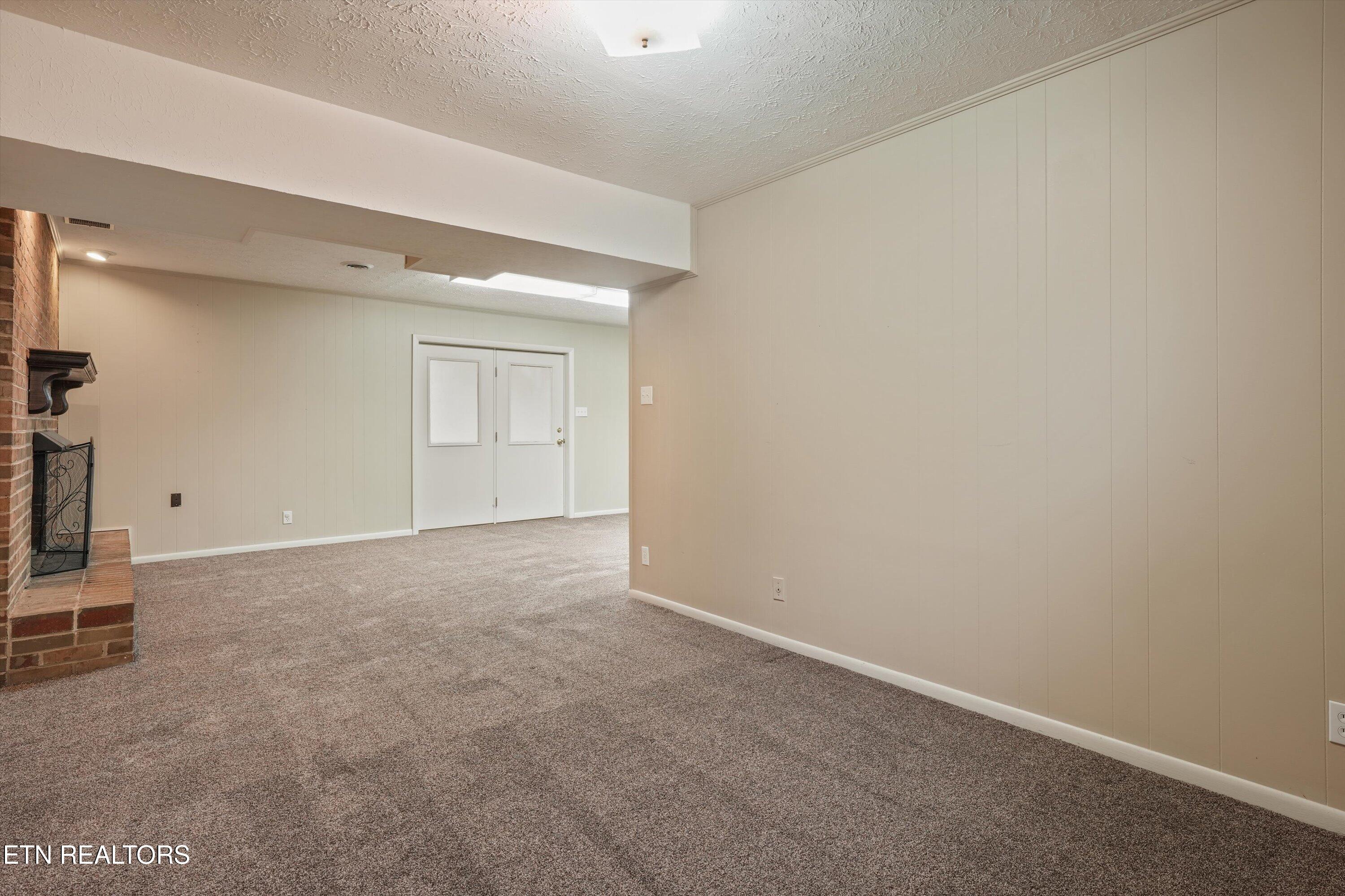 104 Newport Drive Oak Ridge TN 37830