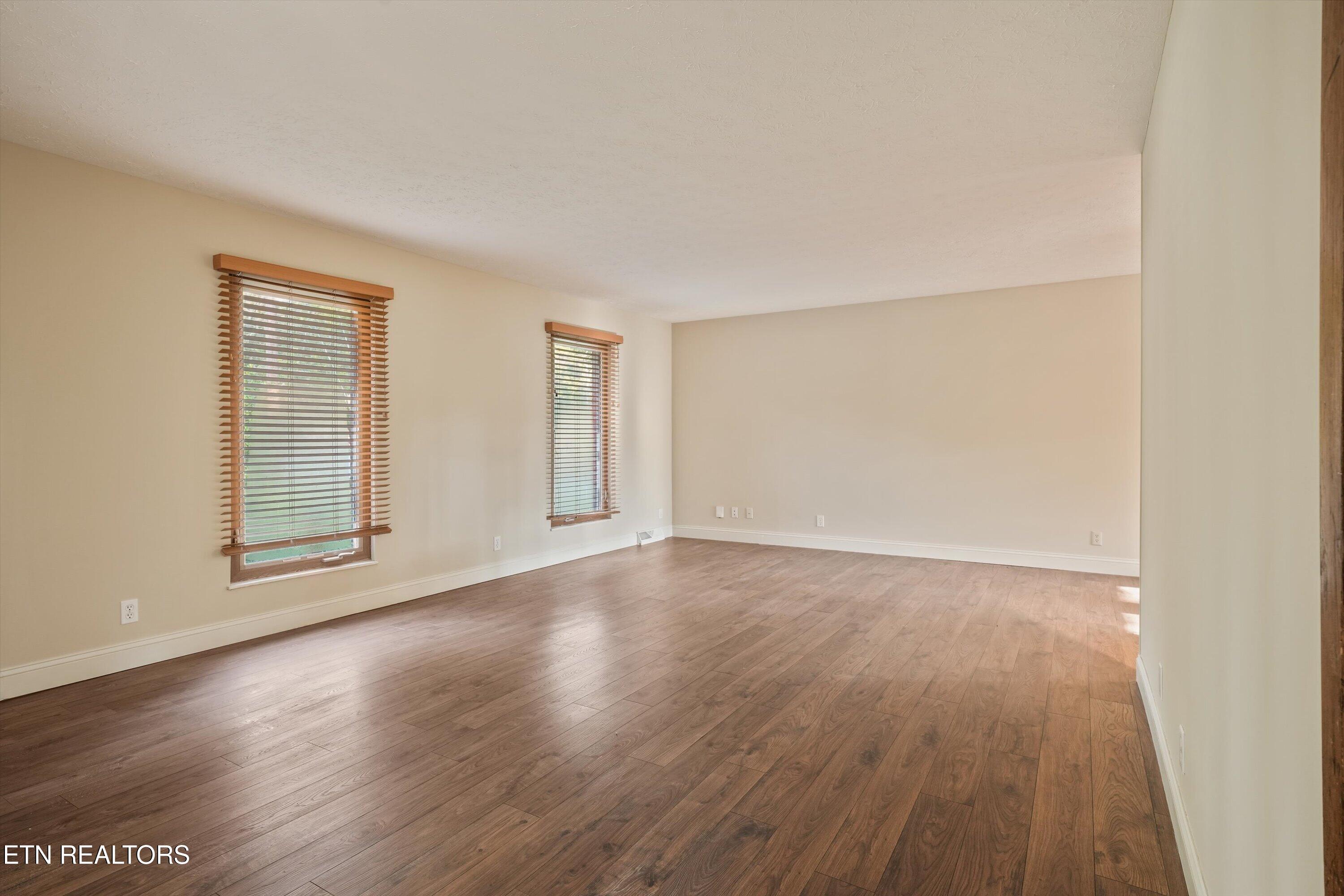 104 Newport Drive Oak Ridge TN 37830