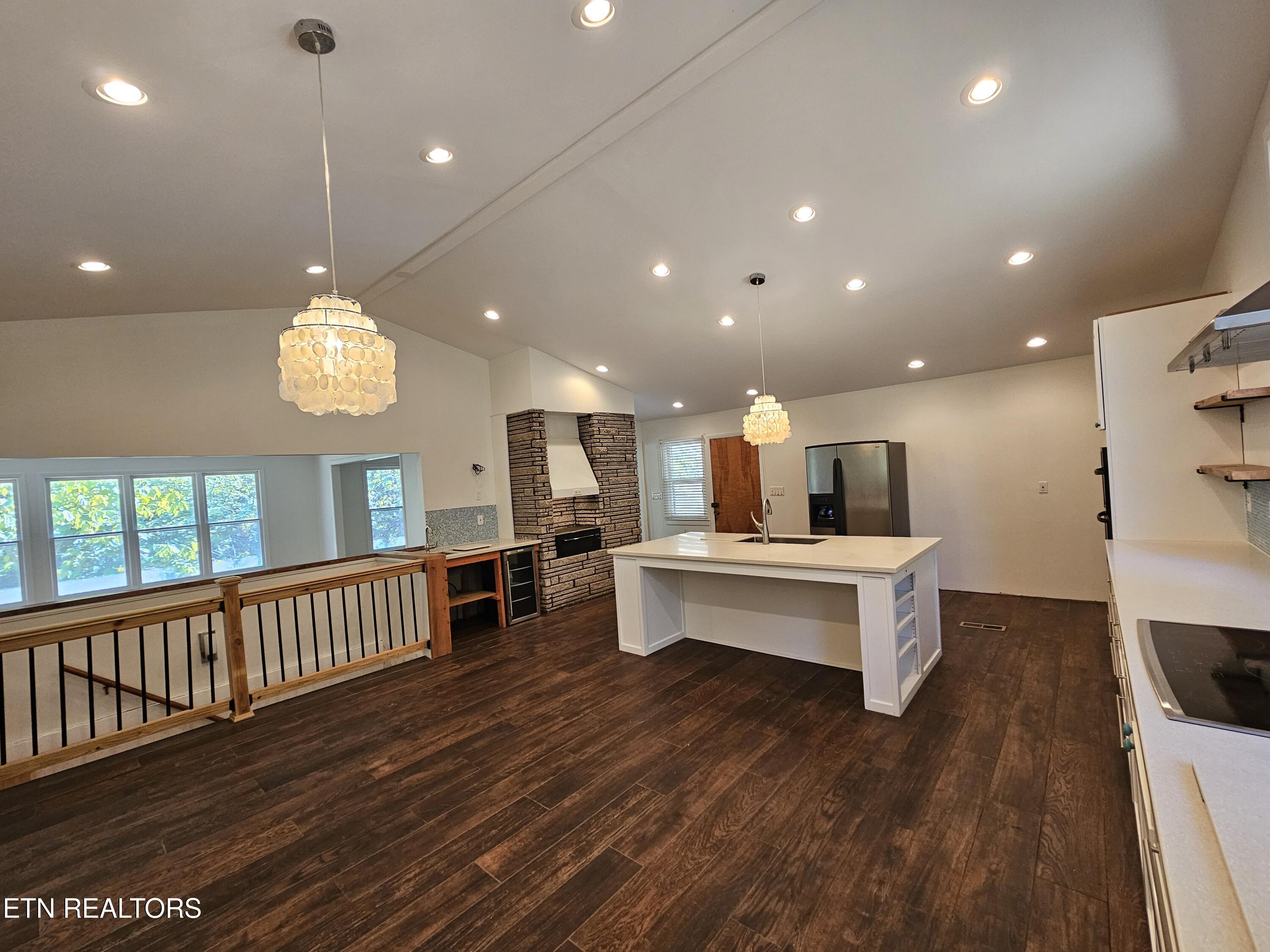 899 W Outer Drive Oak Ridge TN 37830