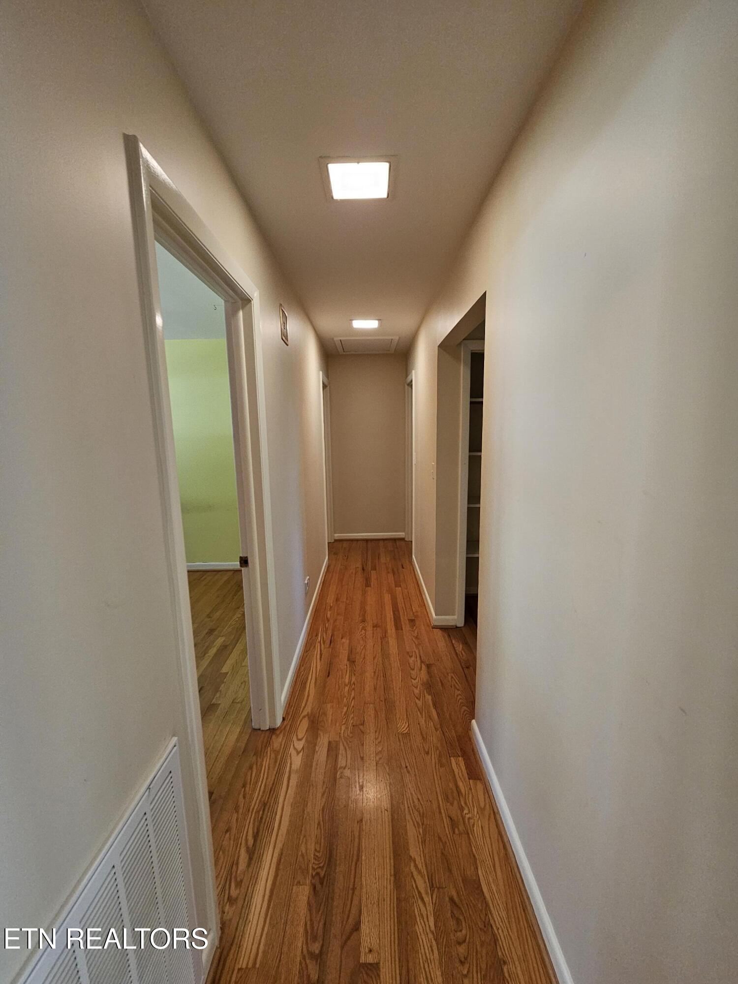 899 W Outer Drive Oak Ridge TN 37830